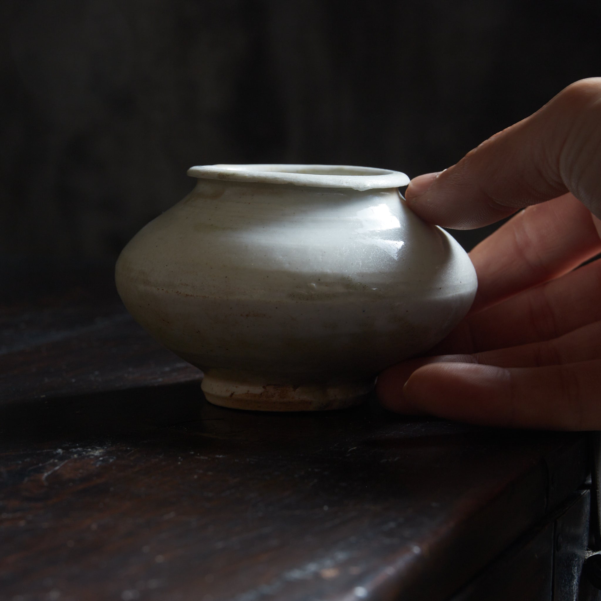 JAR, White porcelain, With wooden box, Joseon Dynasty（1392–1897CE）
