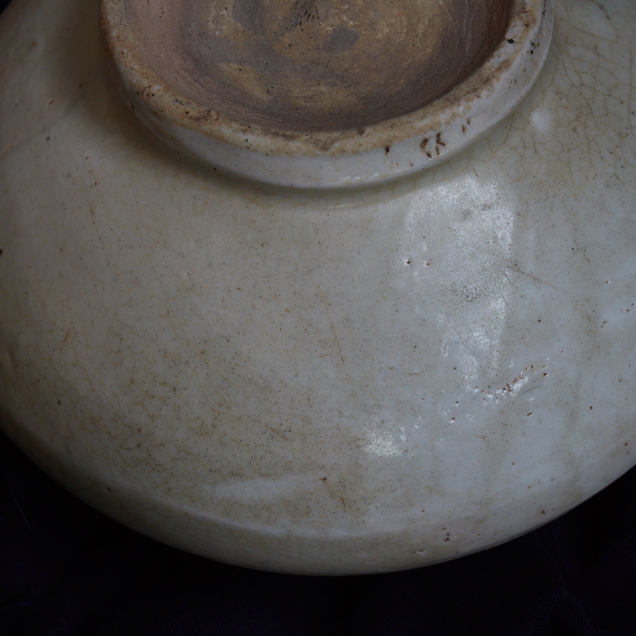 李朝 白磁壺 木箱付（1392–1897CE） | 入蘆花（ロカニイル）