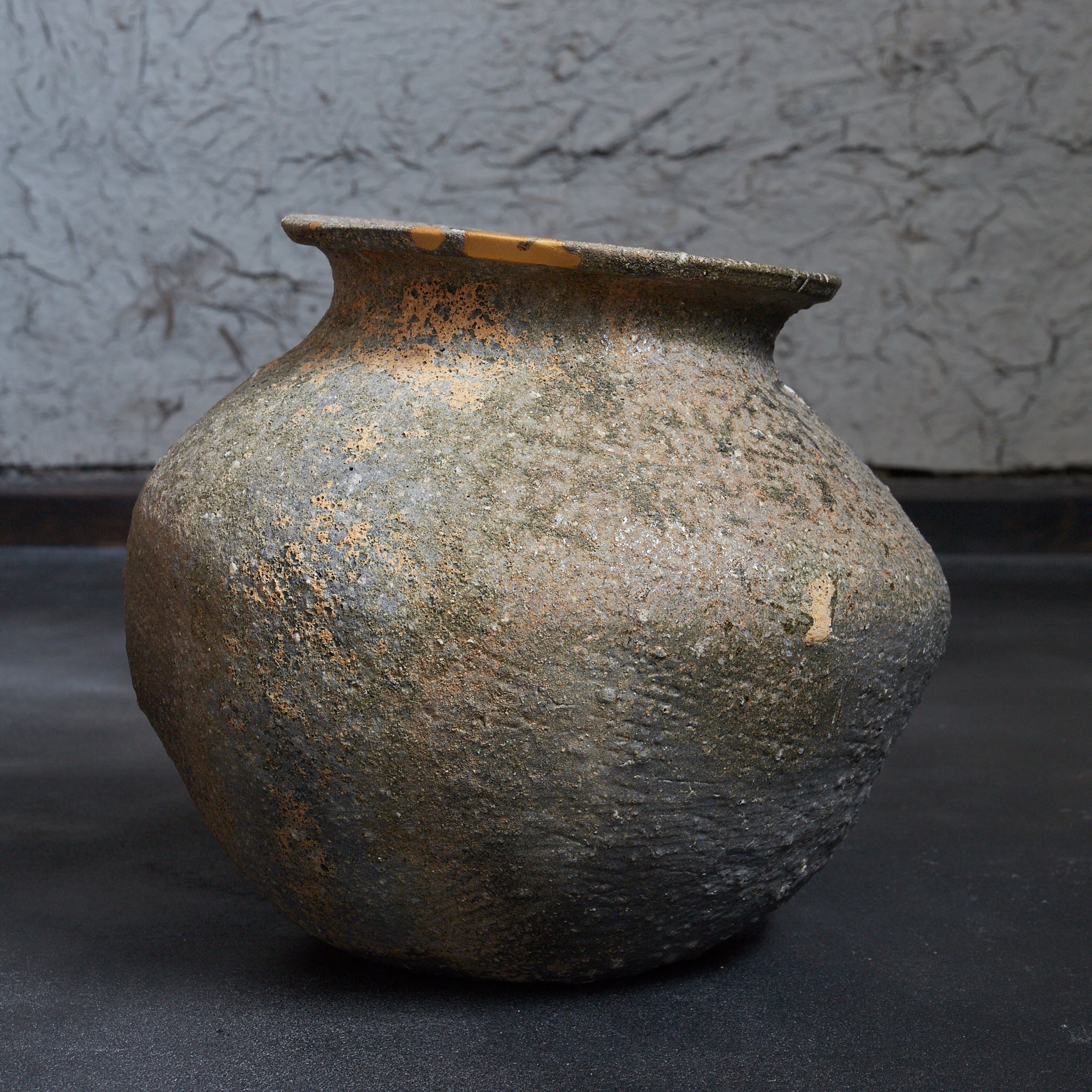 奈良–平安時代 須恵器 壺（710–1185CE） | 入蘆花（ロカニイル）
