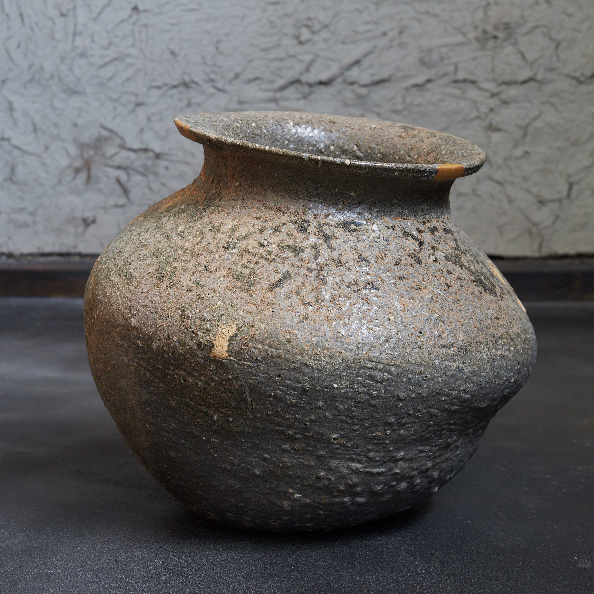 奈良–平安時代 須恵器 壺（710–1185CE） | 入蘆花（ロカニイル）