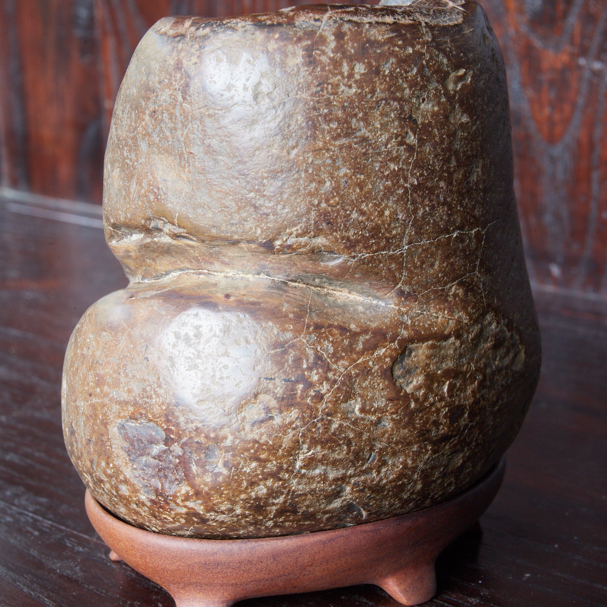 馬蹄石壺（自然物：年代不詳）