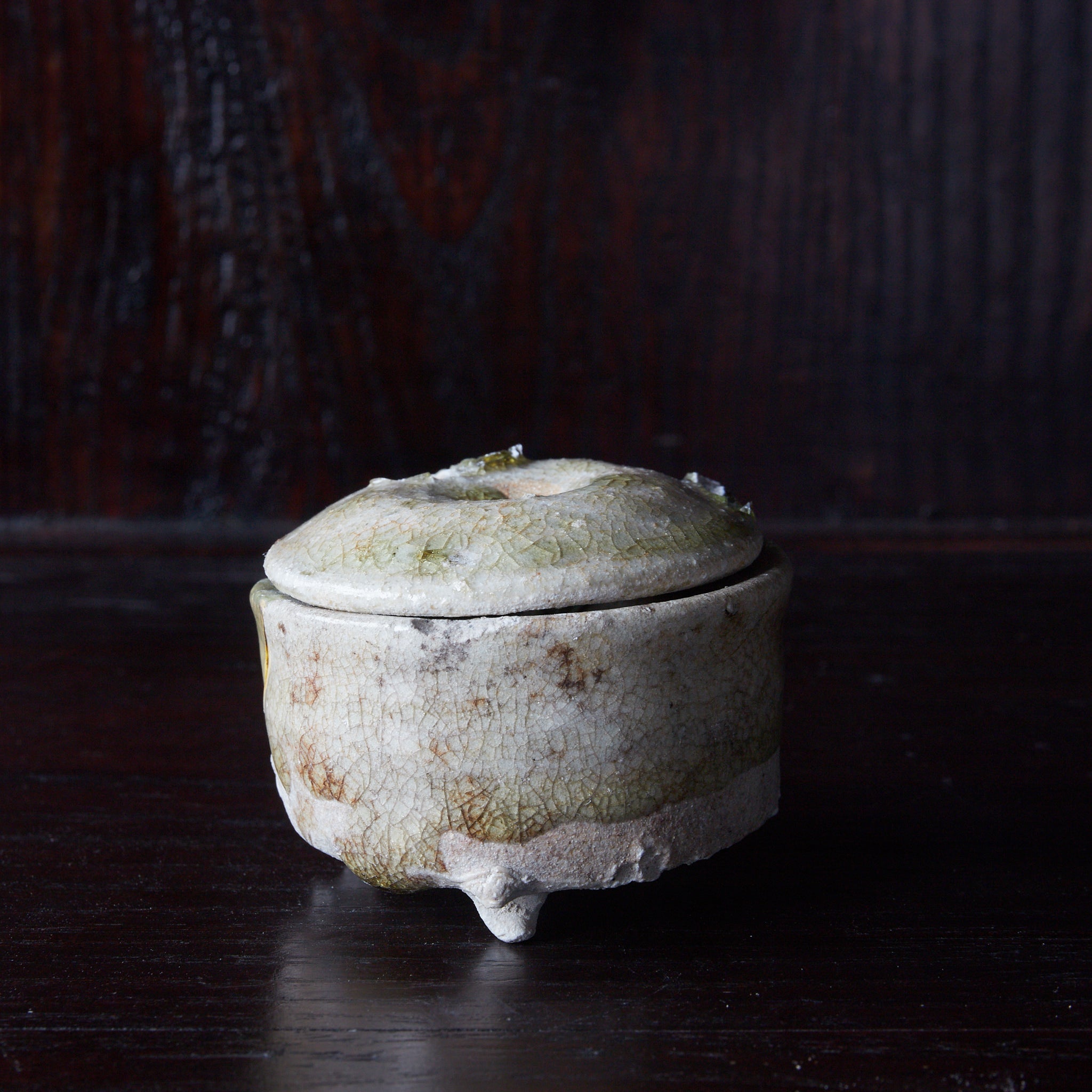 鎌倉時代 古瀬戸 三足香炉 木箱付（1185–1333CE） | 入蘆花（ロカニイル）