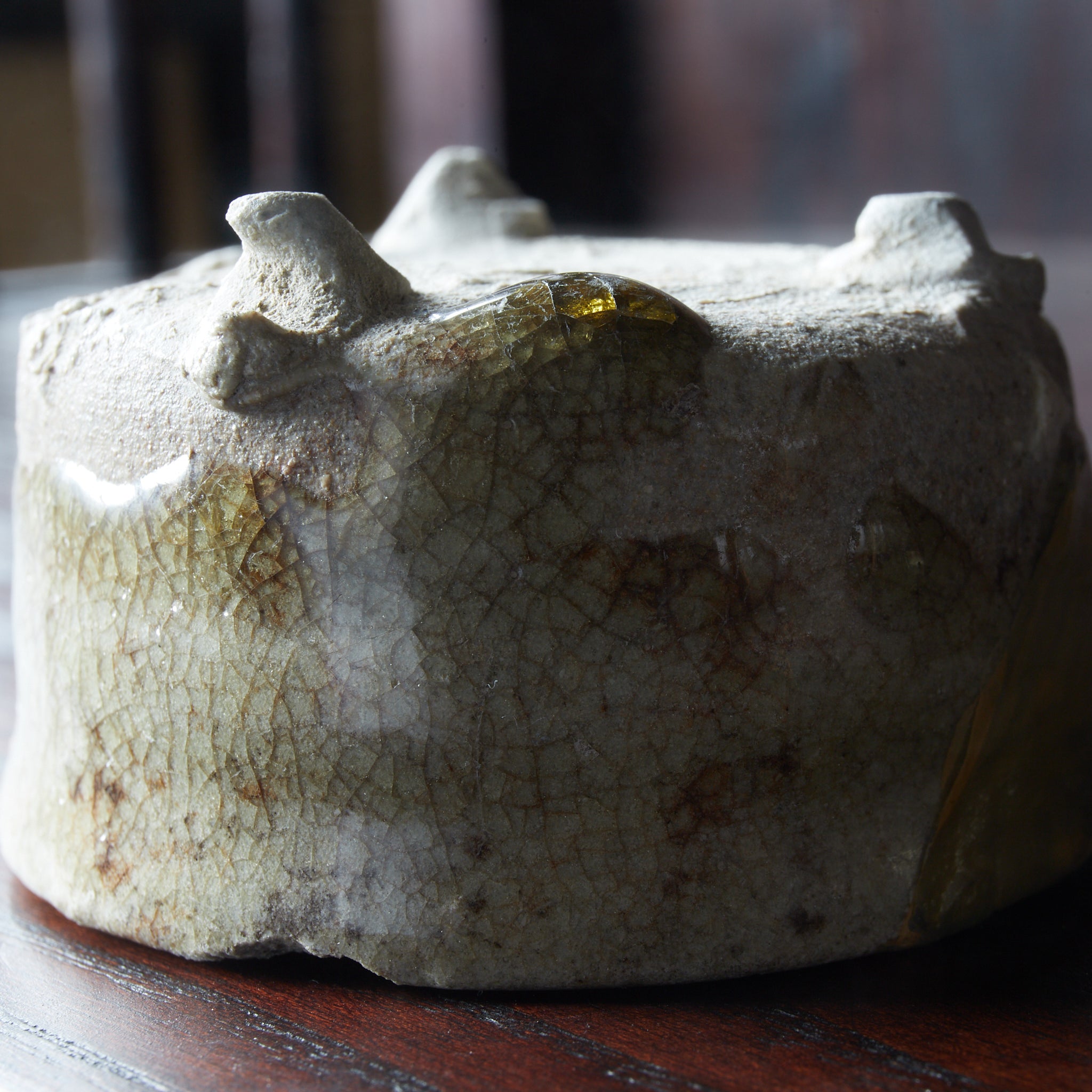 鎌倉時代 古瀬戸 三足香炉 木箱付（1185–1333CE） | 入蘆花（ロカニイル）