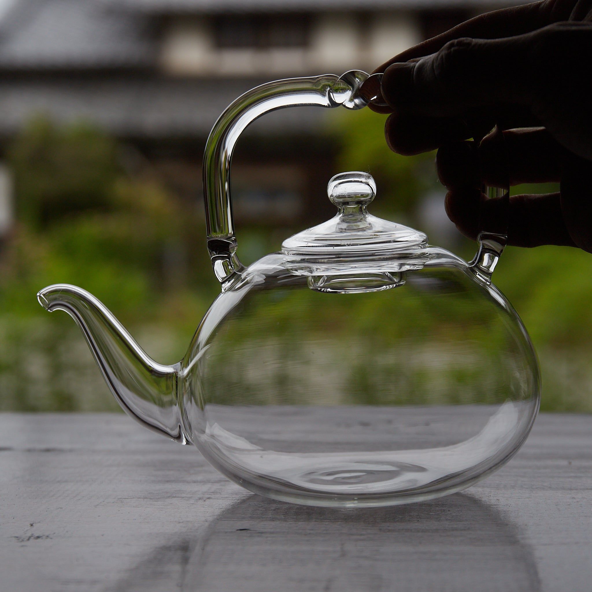 アンティーク湯沸かし器モロッコ製 昭和 古硝子 手付湯沸瓶（1926–1989CE） | 入蘆花（ロカニイル）