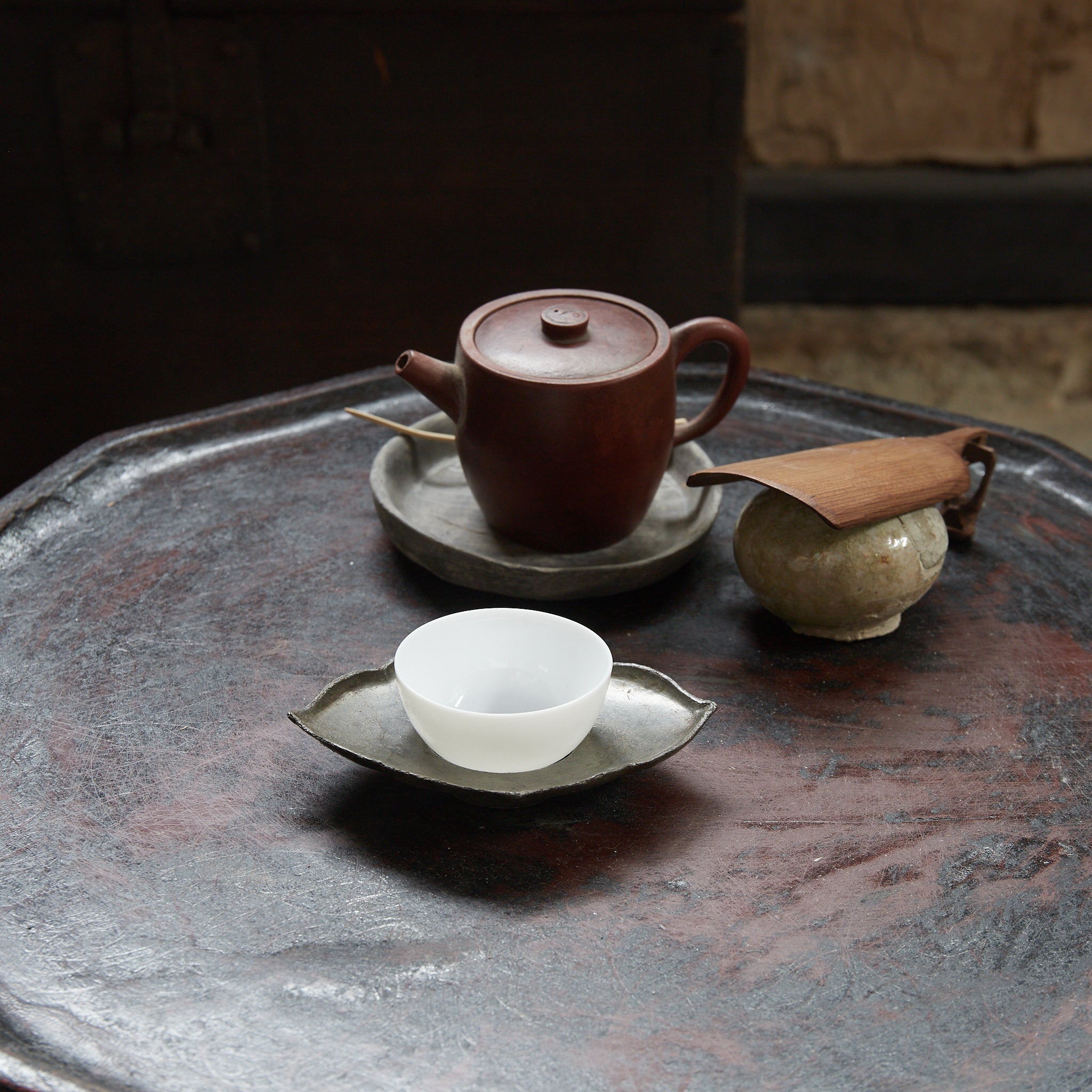 清代 古錫輪花形茶托 5客揃（1616–1911CE） | 入蘆花（ロカニイル）