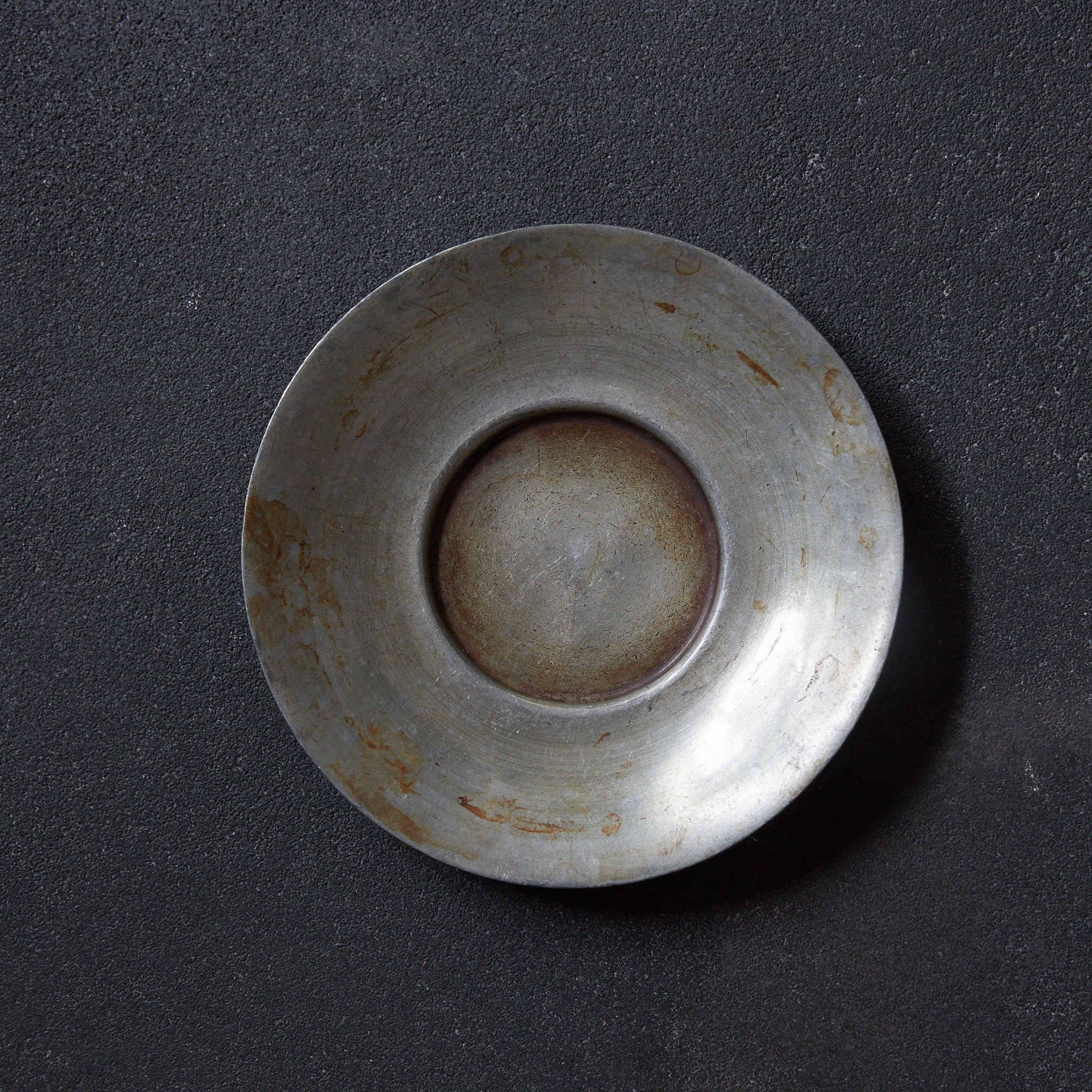PIATTINO ROTONDO DI STAGNO ANTICO, Marcato, set da 5, Dinastia Qing（1616–1911 d.C.）