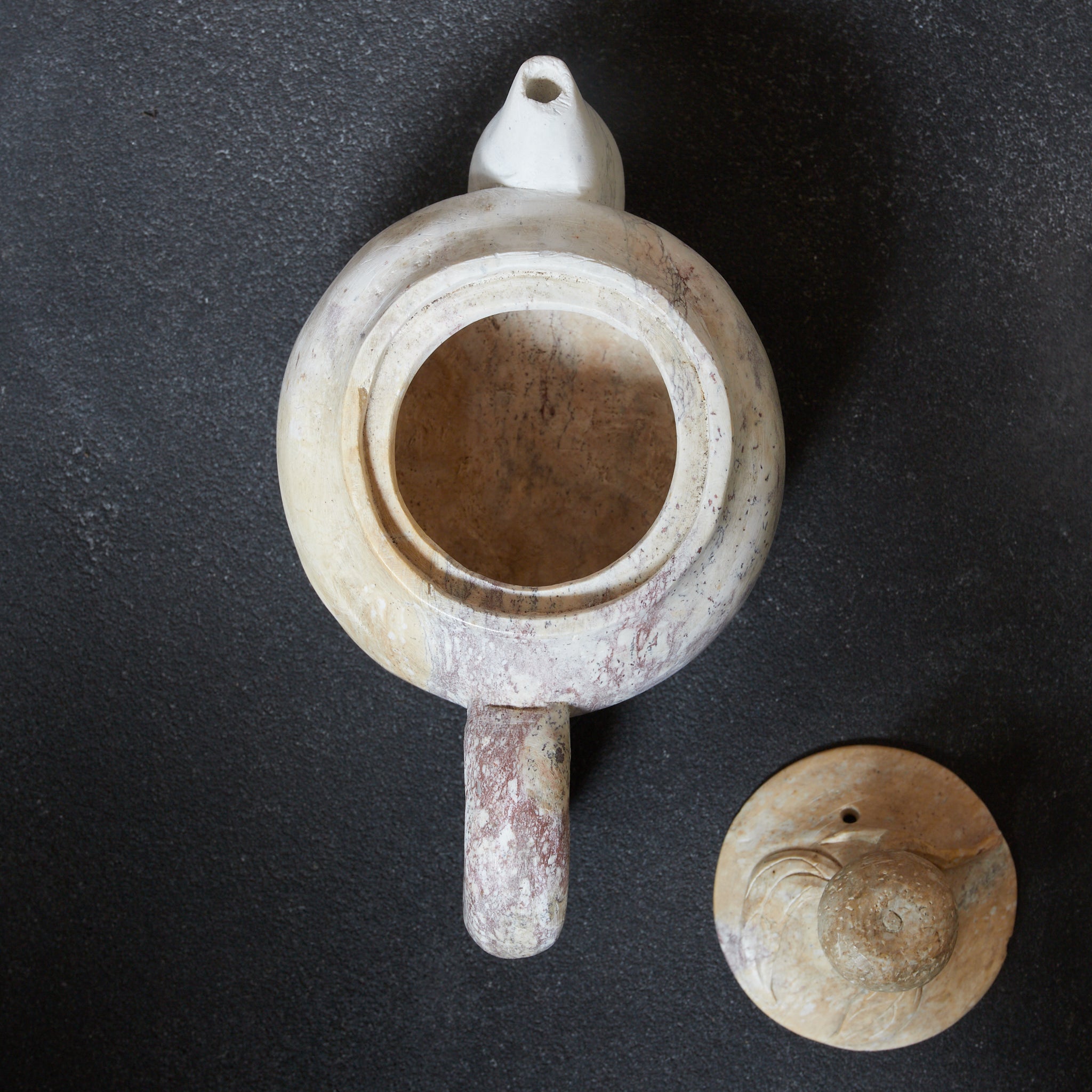 清代 石彫葉刻文茶壺（急須）（1616–1911CE）
