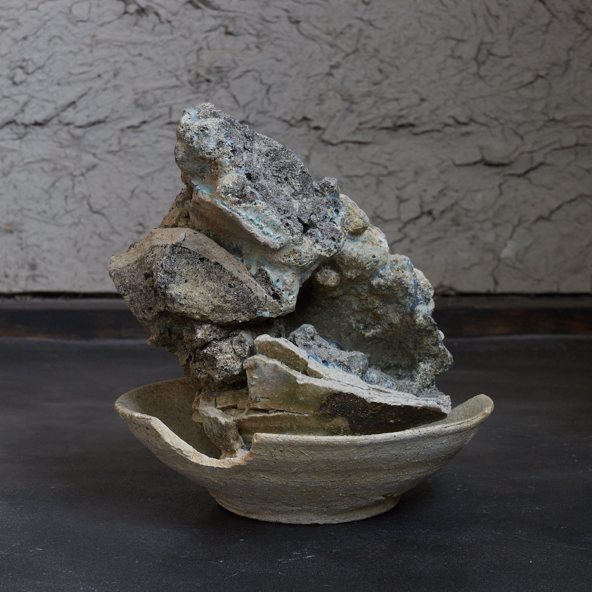 山茶碗　美濃　白瓷　灰釉　古窯　古陶　古美術　埋蔵文化財　発掘　出土　骨董　陶器 鎌倉時代 古常滑 窯塊 山茶碗（1185–1333CE） | 入蘆花（ロカニイル）