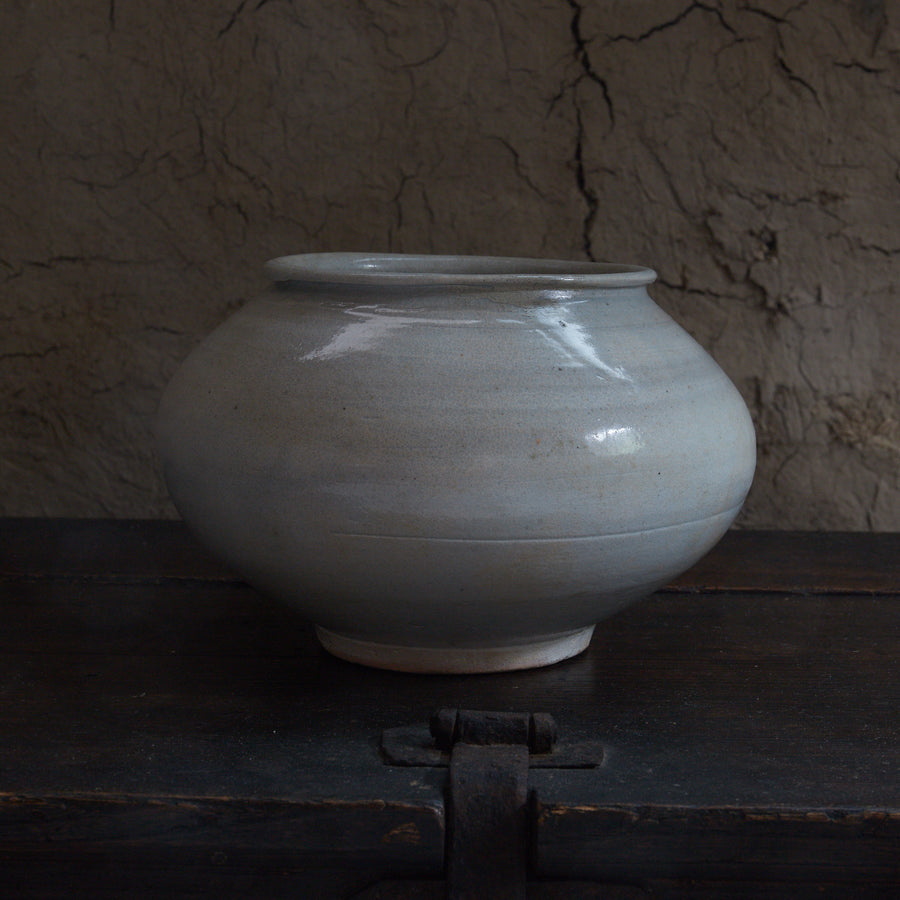 李朝 金海手白磁丸壺（1392–1897CE）