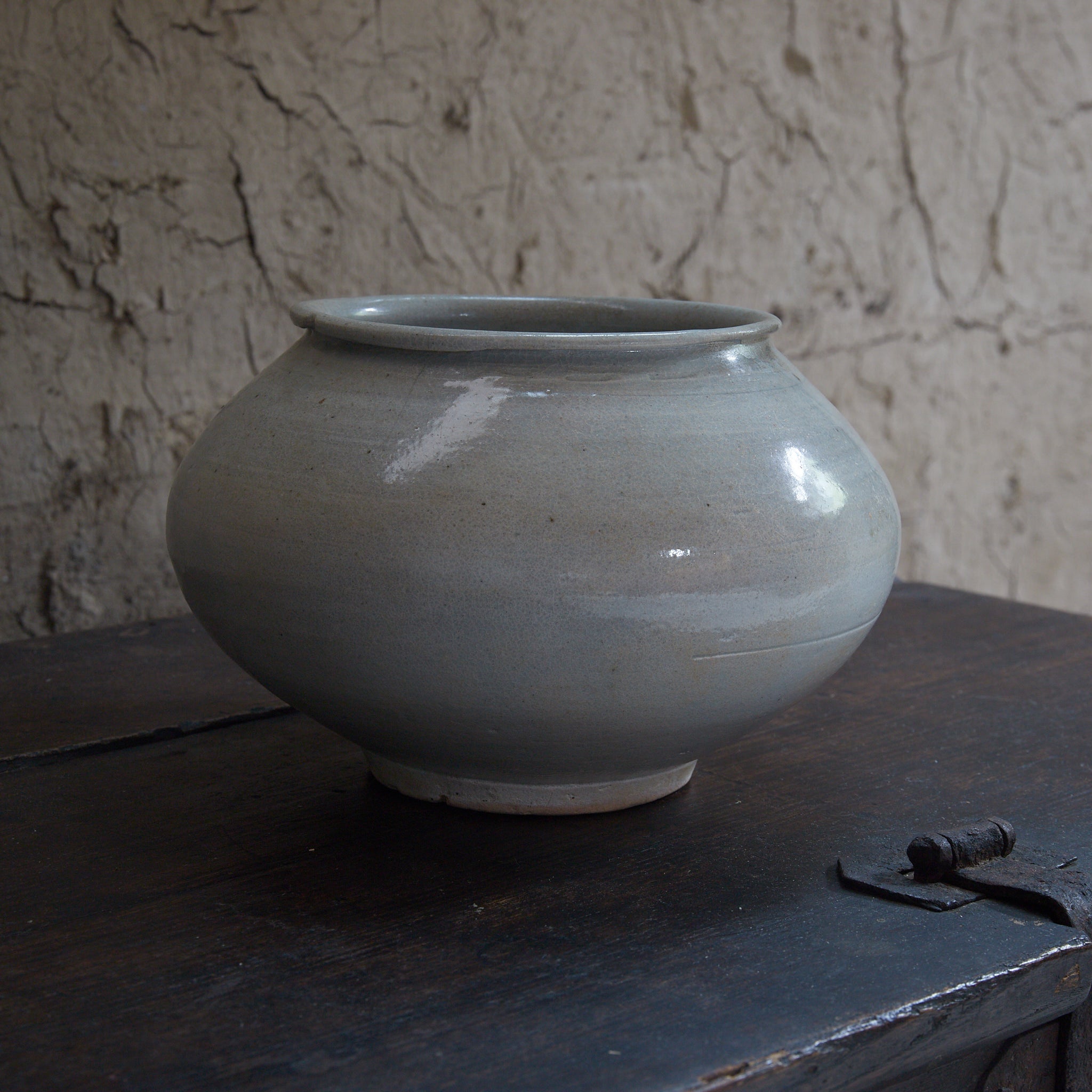 VASO GLOBULARE, Stile Gimhae, porcellana bianca, Dinastia Joseon（1392–1897 d.C.）