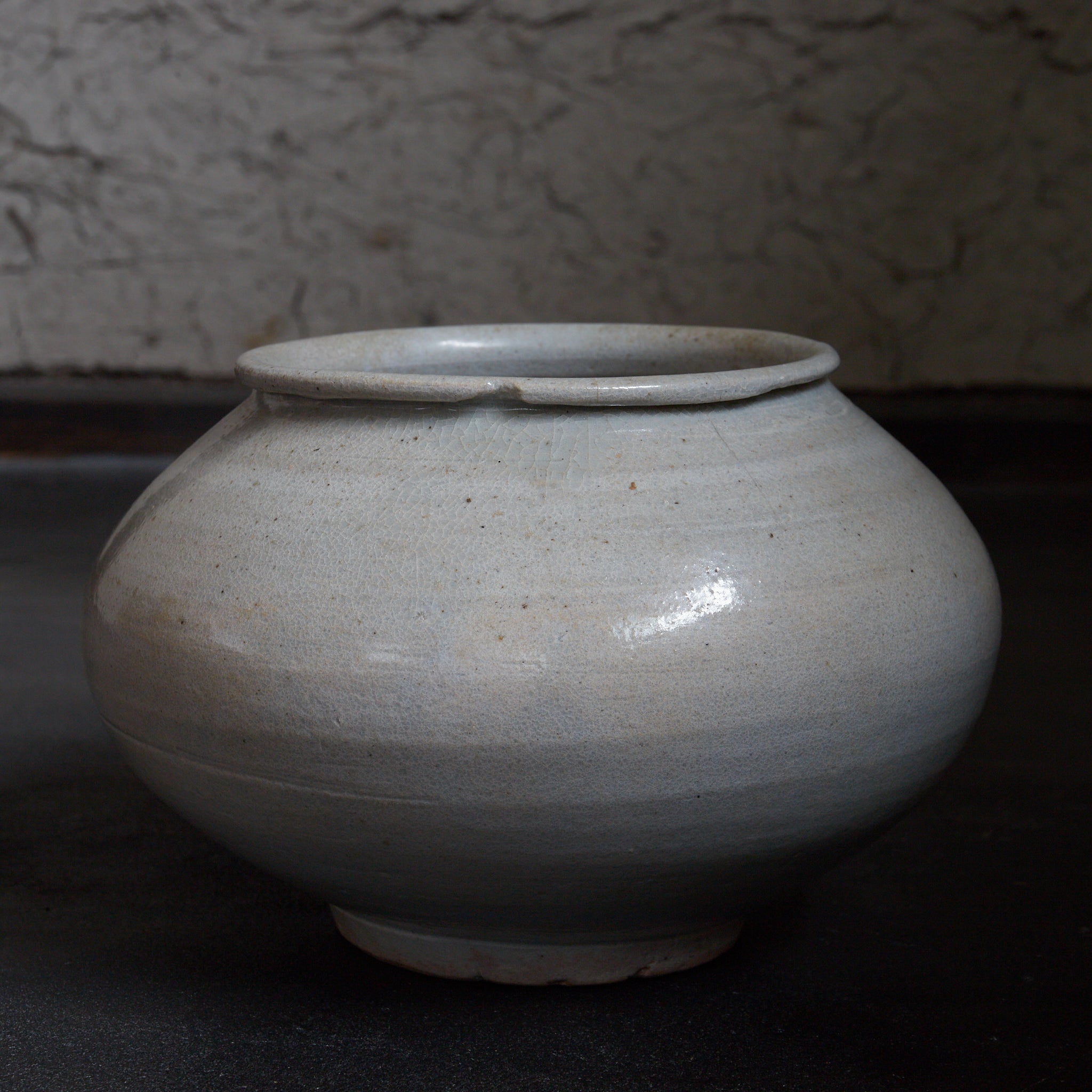 李朝 金海手白磁丸壺（1392–1897CE） | 入蘆花（ロカニイル）