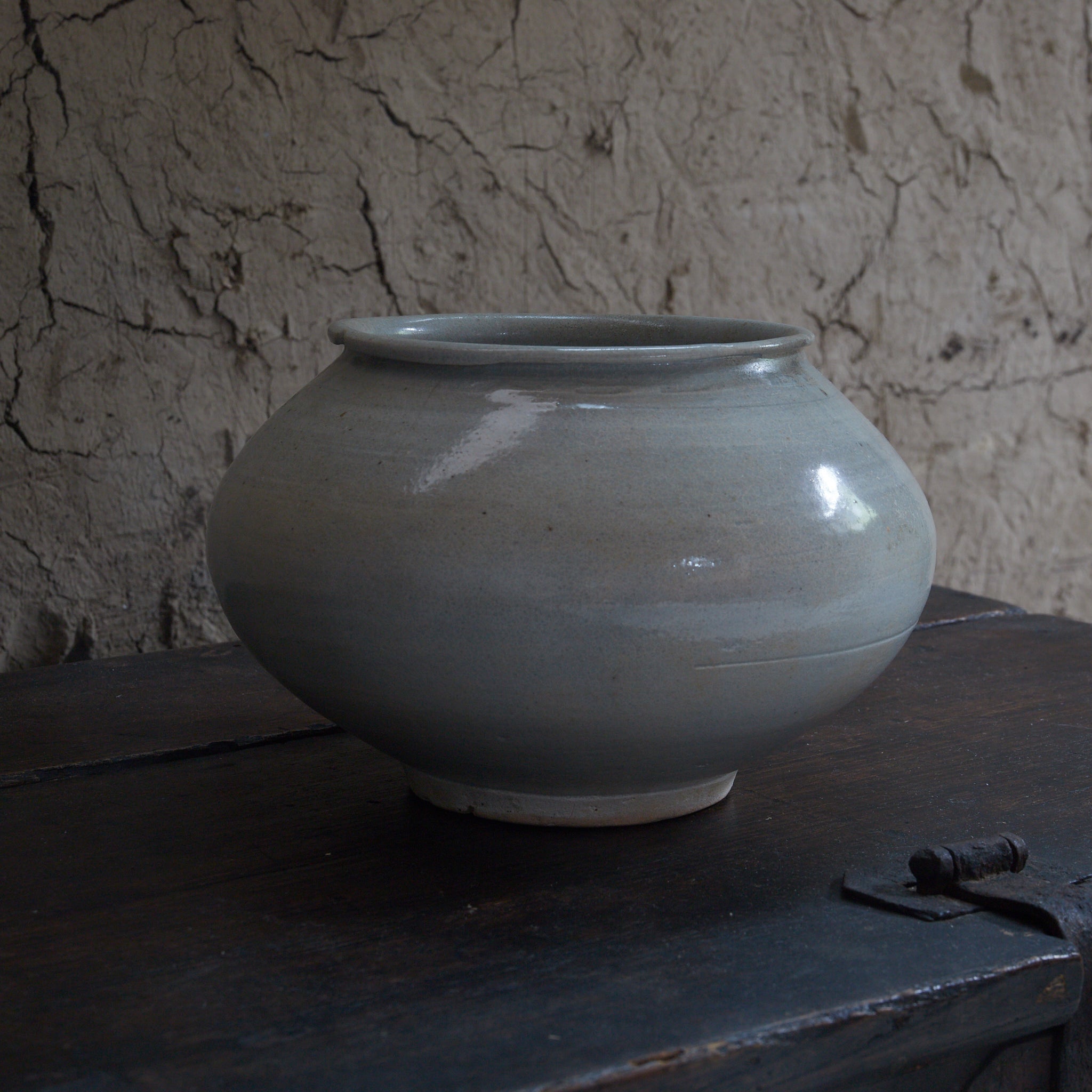 VASO GLOBULARE, Stile Gimhae, porcellana bianca, Dinastia Joseon（1392–1897 d.C.）