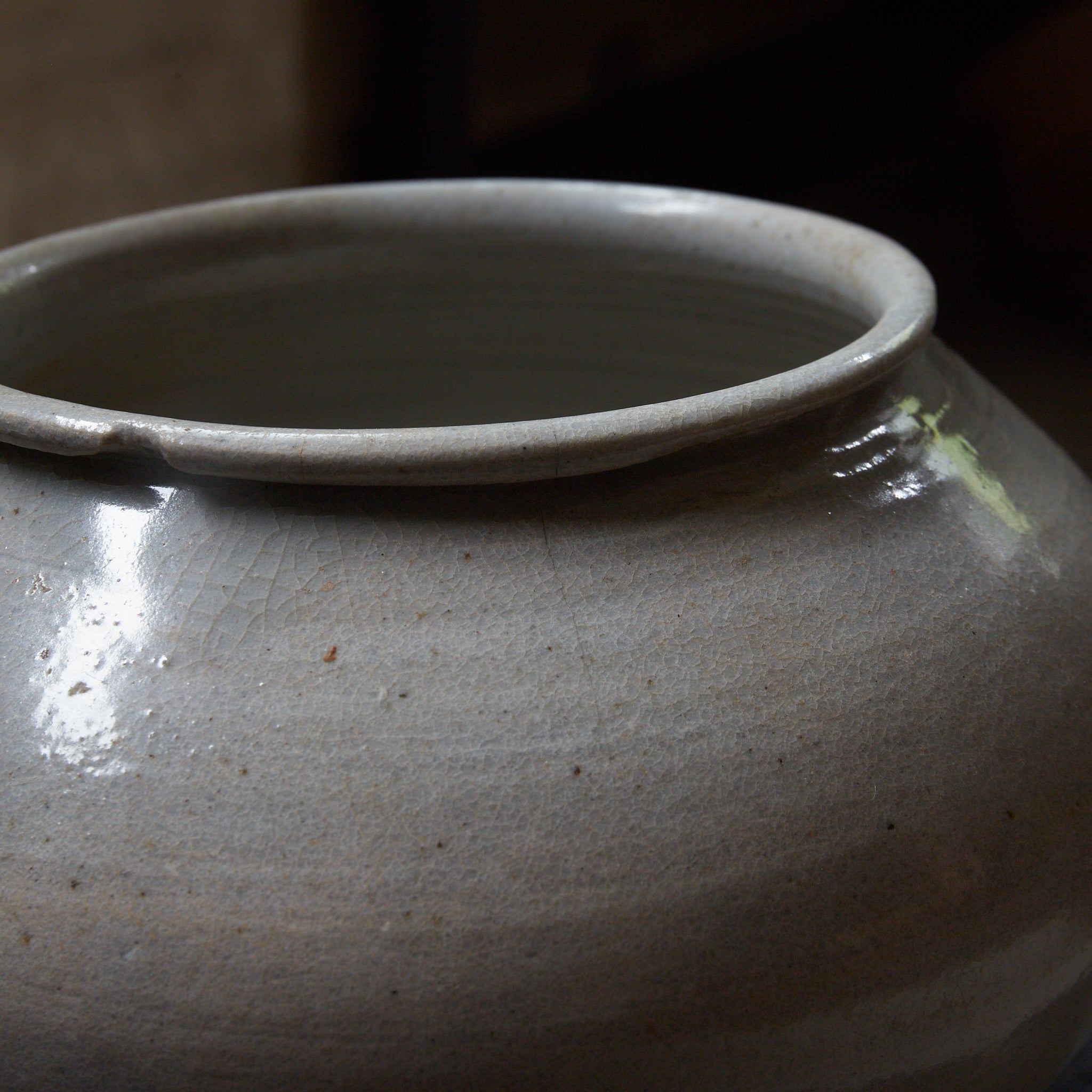 VASO GLOBULARE, Stile Gimhae, porcellana bianca, Dinastia Joseon（1392–1897 d.C.）