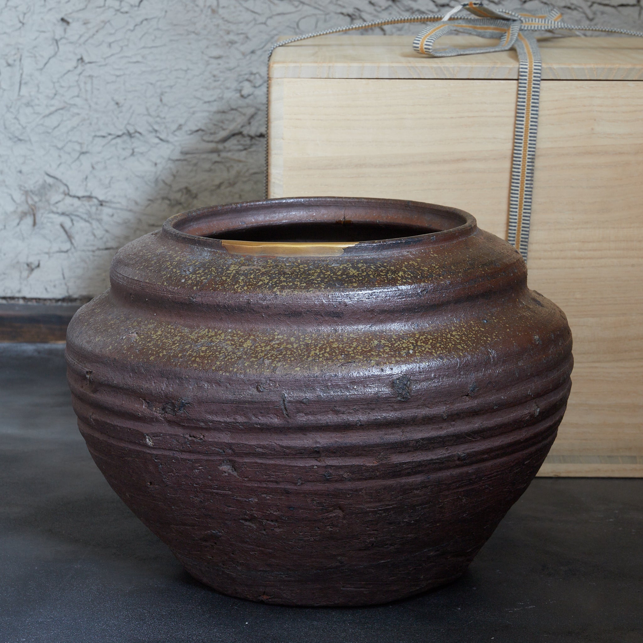 江戸時代 古丹波 壺 水指 木箱付（1603–1867CE）