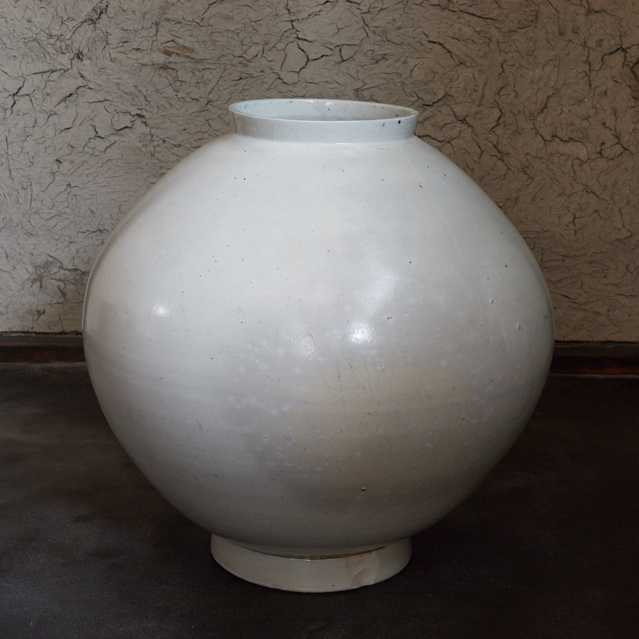 李朝 白磁 満月壺（タルハンアリ）（1392–1897 CE） | 入蘆花