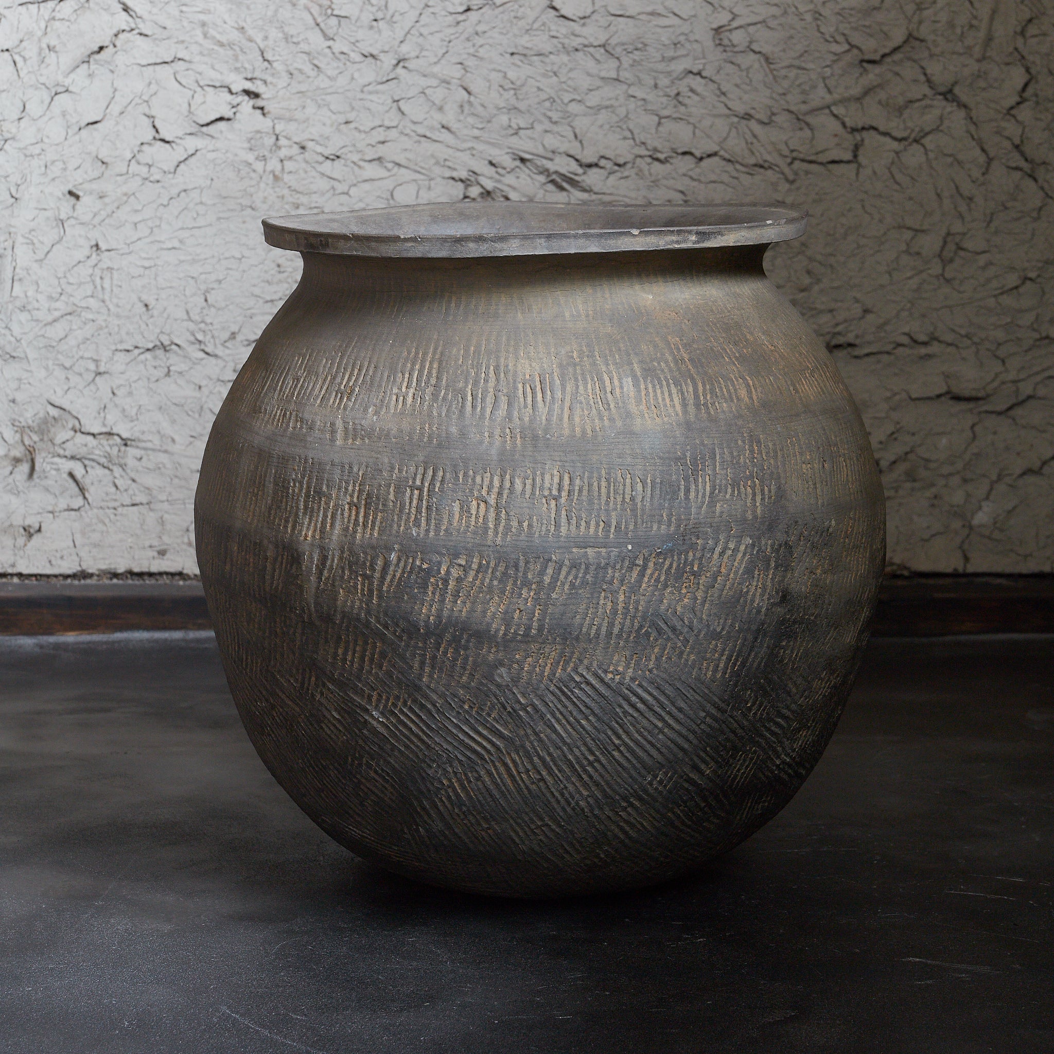 鎌倉時代 珠洲叩文壺（1185–1333CE） | 入蘆花（ロカニイル）