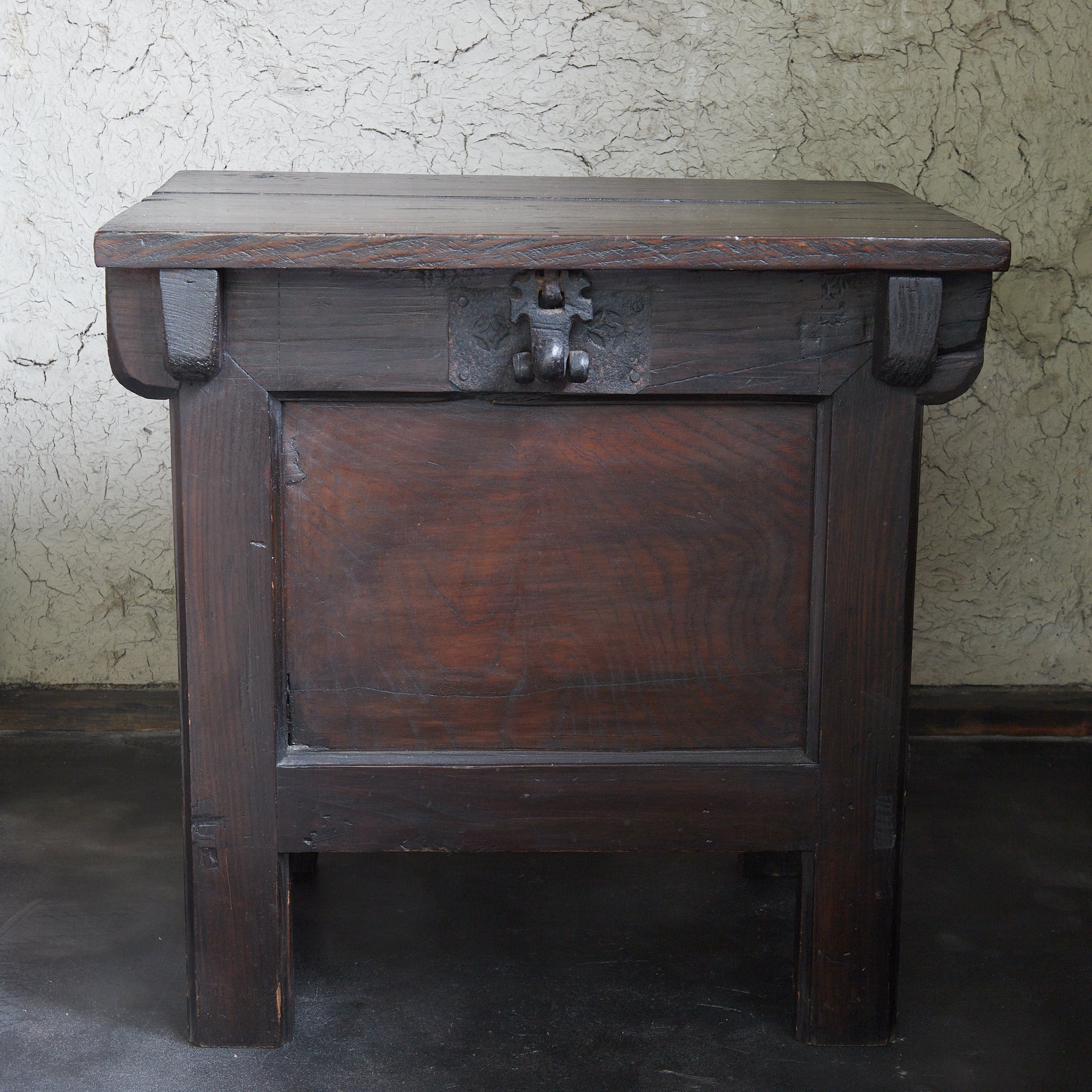 朝鮮古家具 | 入蘆花（ロカニイル）
