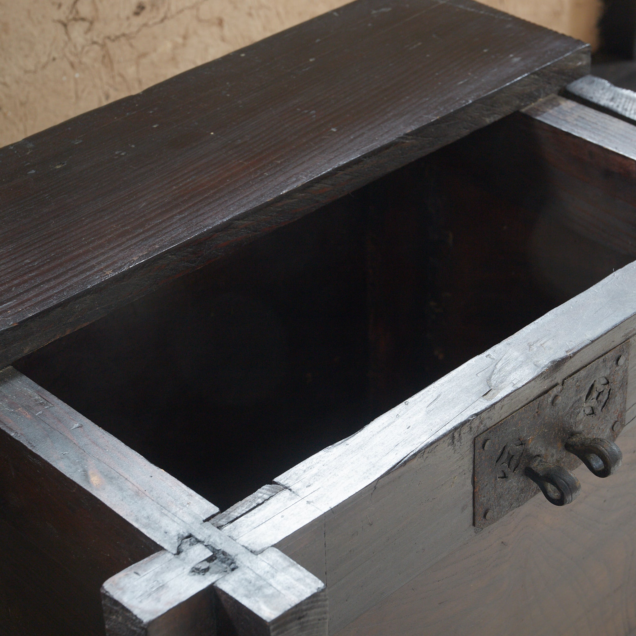 GRAIN CHEST, Joseon Dynasty（1392–1897CE）