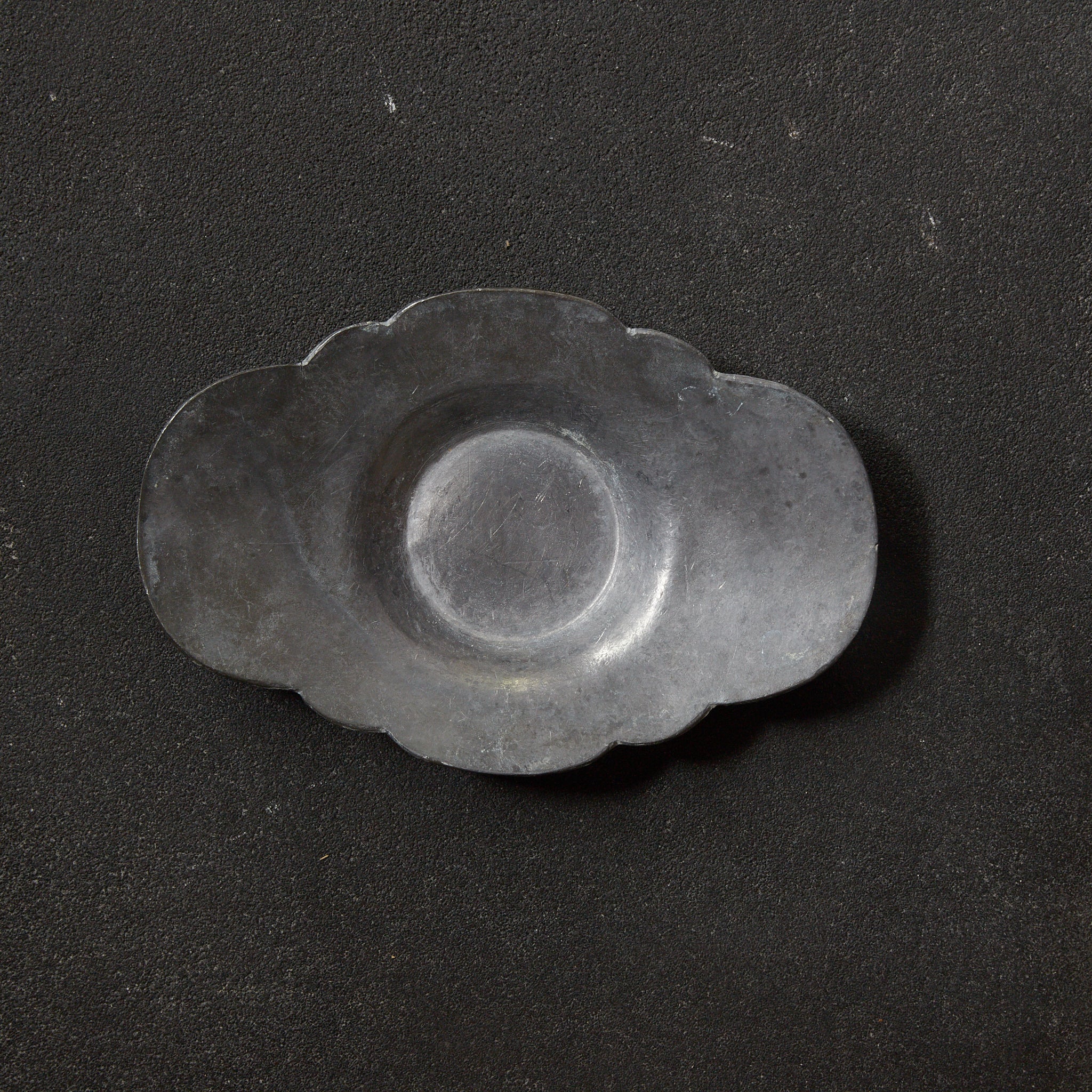 古錫輪花形茶托 5件套 有款（清朝, 西元1616年–1911年）