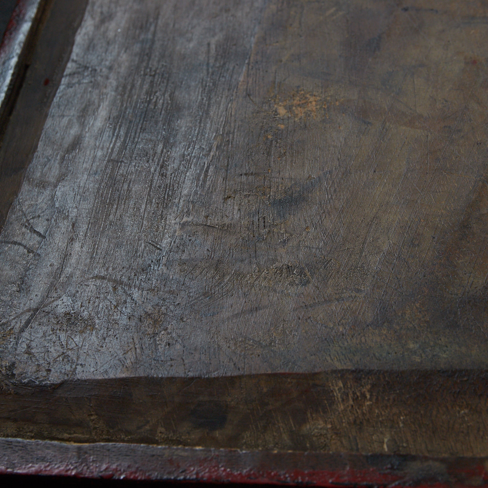 OPENGEWERKT GESNEDEN MET RANKENPATROON BLAD, Goud-gedecoreerd, zwart gelakt, Qing–Republiek-China-dynastie（1616–1949 n.Chr.）