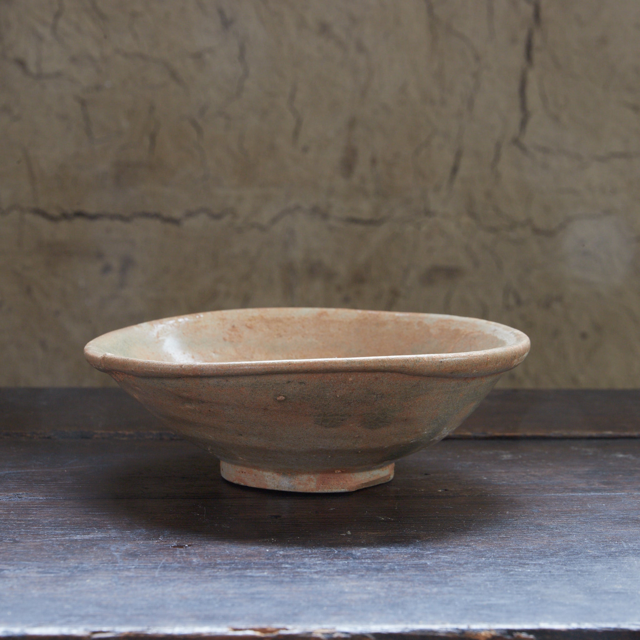 宋代 越州窯 青釉碗（960–1279CE）