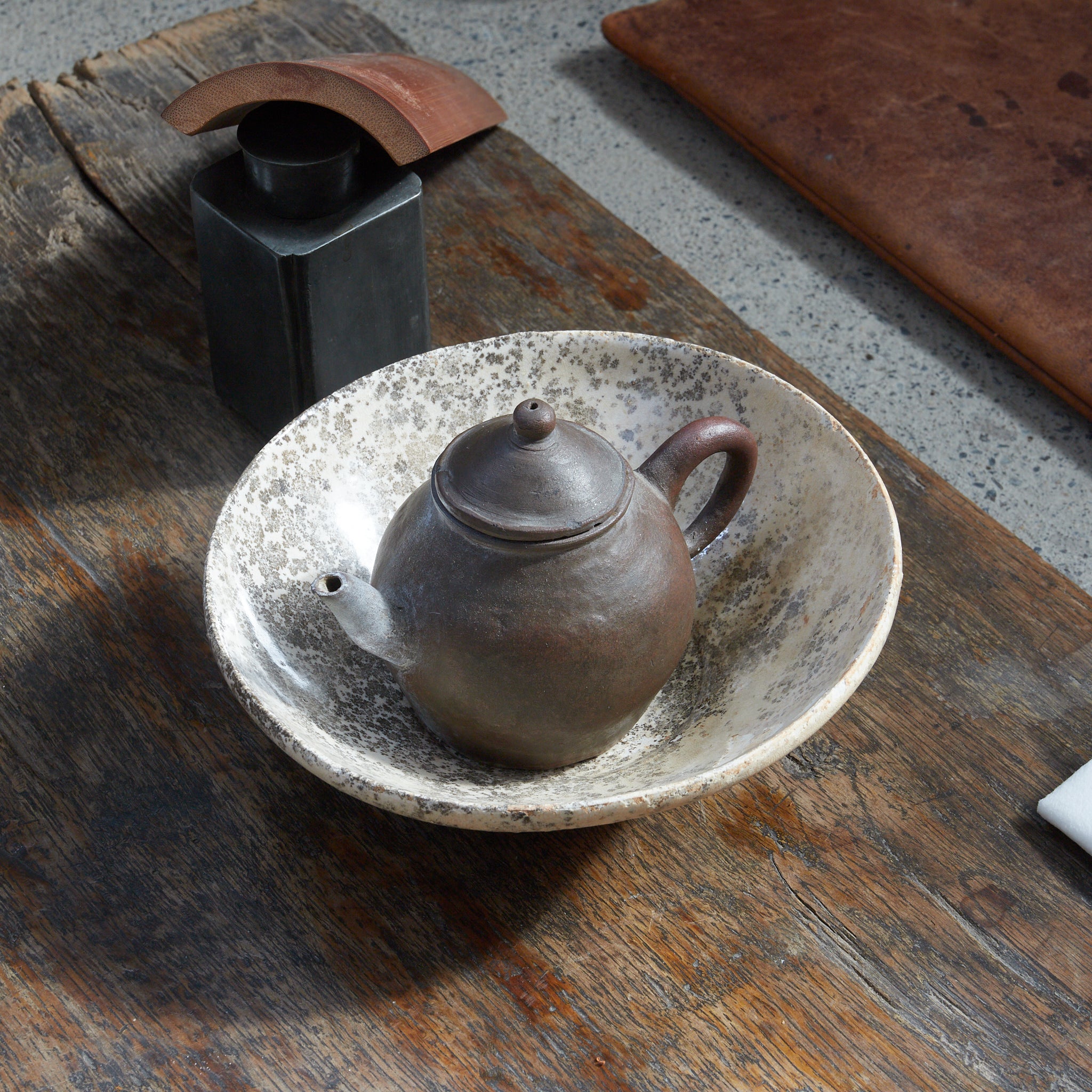 BOWL, Frost-mottled white glaze, Song Dynasty (960–1279 CE) – Teapot Stand