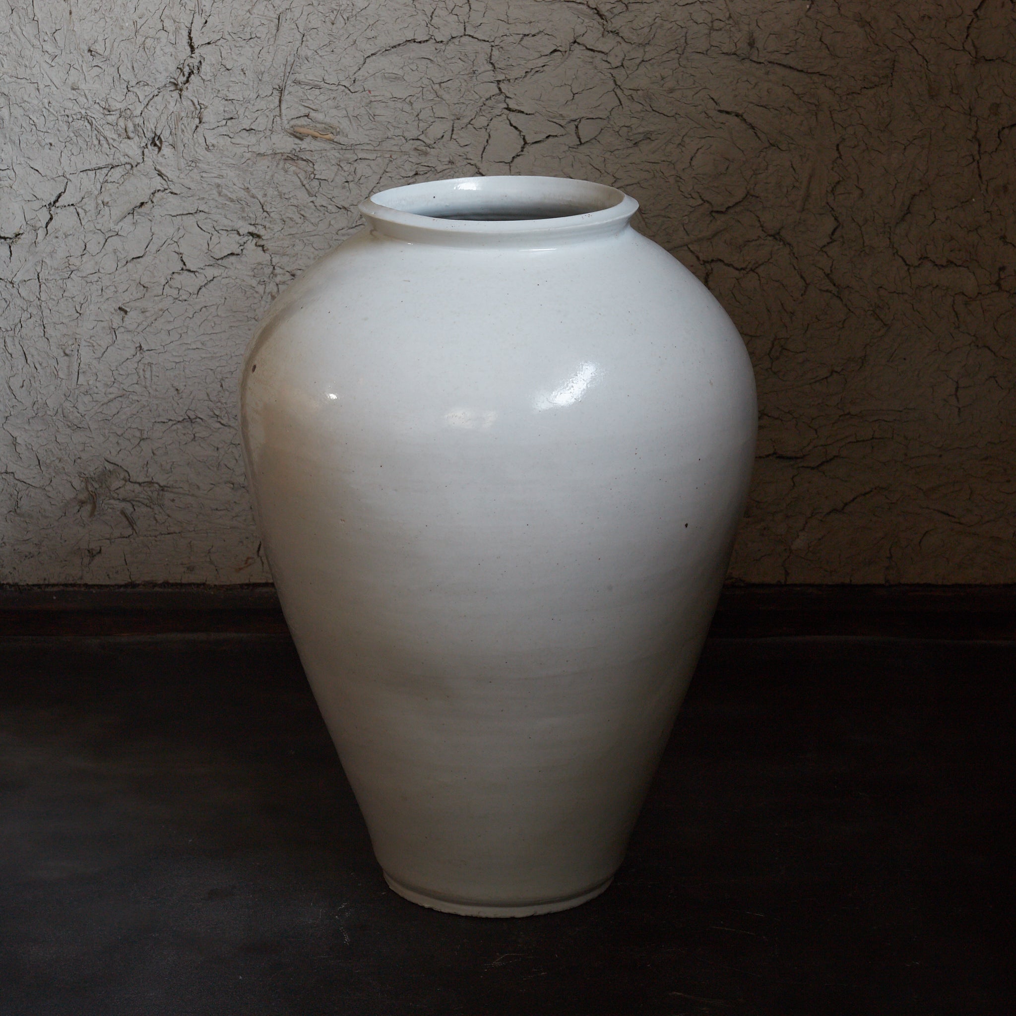 李朝 白磁立壺（1392–1897CE） | 入蘆花（ロカニイル）