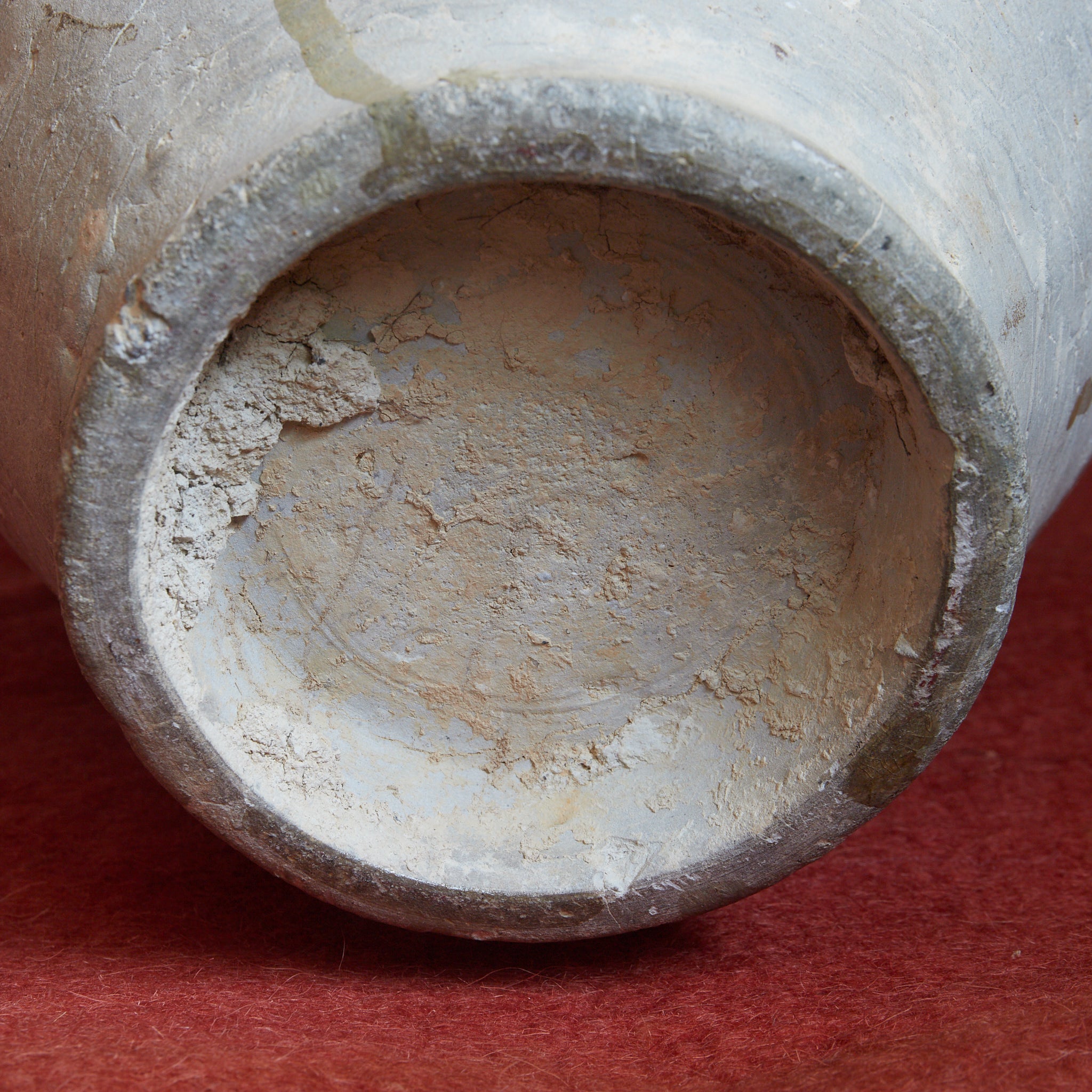 VIERÖSIGES GEFÄSS, Ko-Seto, ascheglasiert, Kamakura-Zeit (1185–1333 n. Chr.) | Detailansicht 41