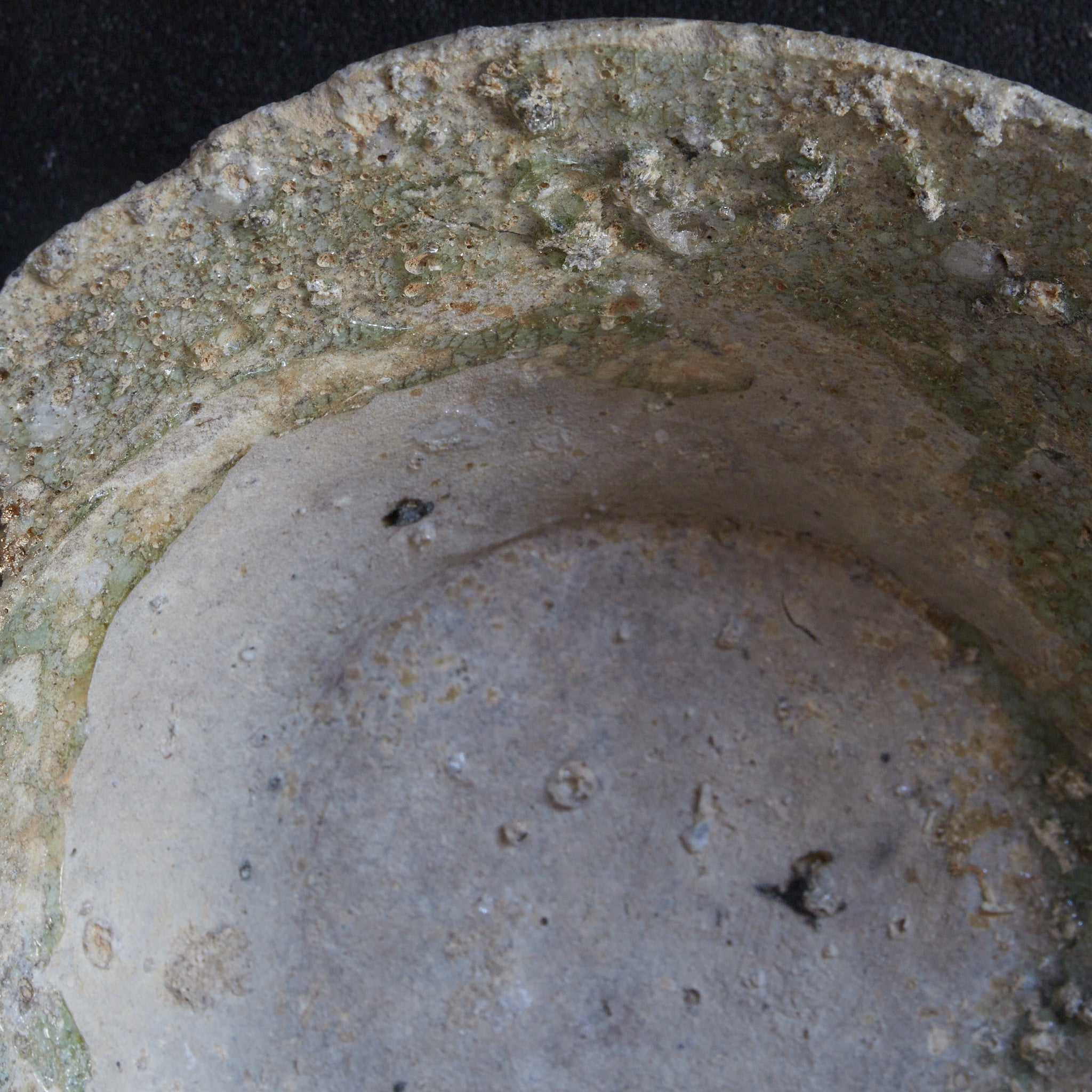 YAMACHAWAN (BERGSCHALE), Sanage, ascheglasiert, A, Kamakura-Zeit (1185–1333 n. Chr.) | Detailansicht 15