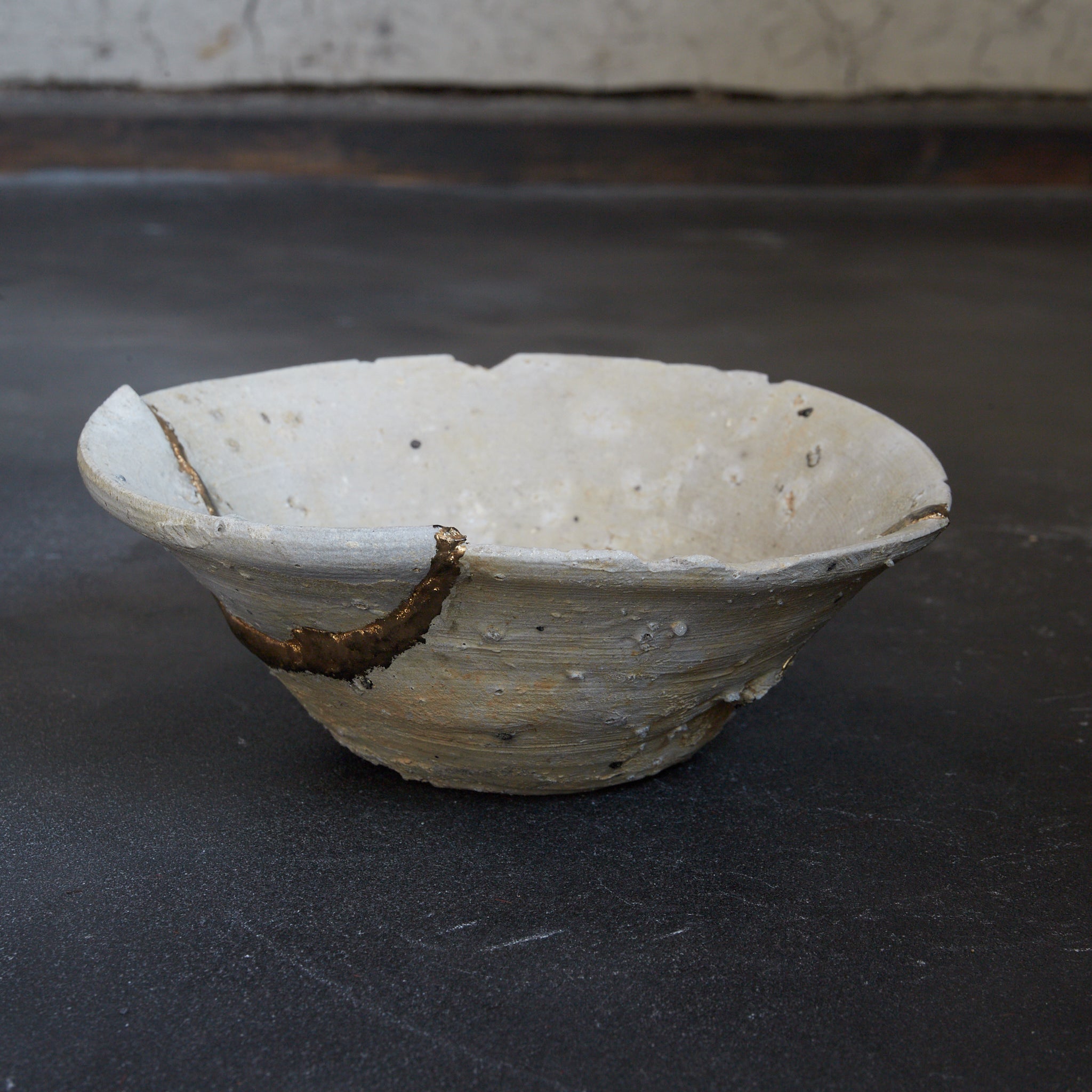 YAMACHAWAN (BERGSCHALE), Sanage, ascheglasiert, B, Kamakura-Zeit (1185–1333 n. Chr.) | Detailansicht 7