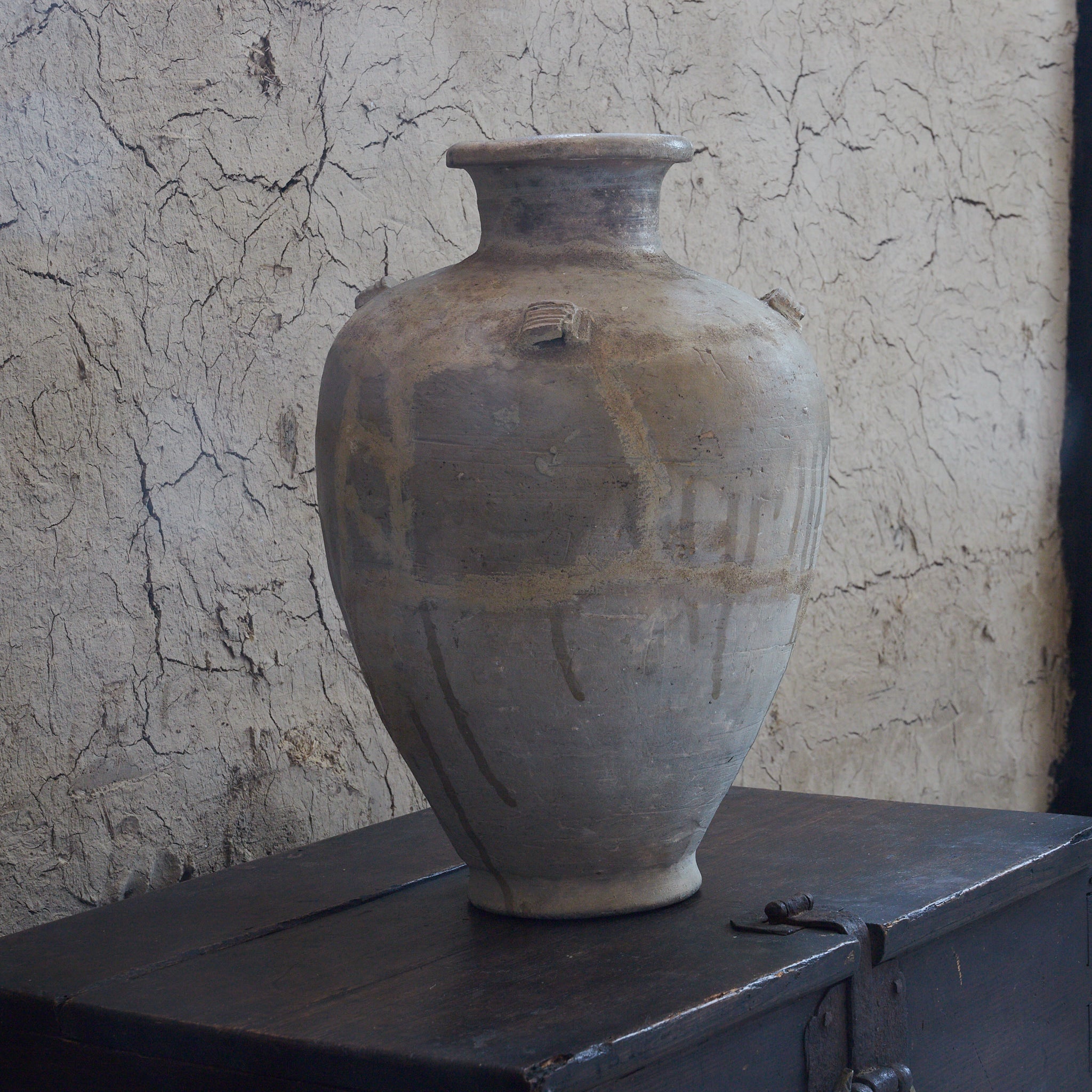 JARRA CON CUATRO ASAS, Ko-Seto, vidriado ceniza, Período Kamakura (1185–1333 d. C.) – Florero