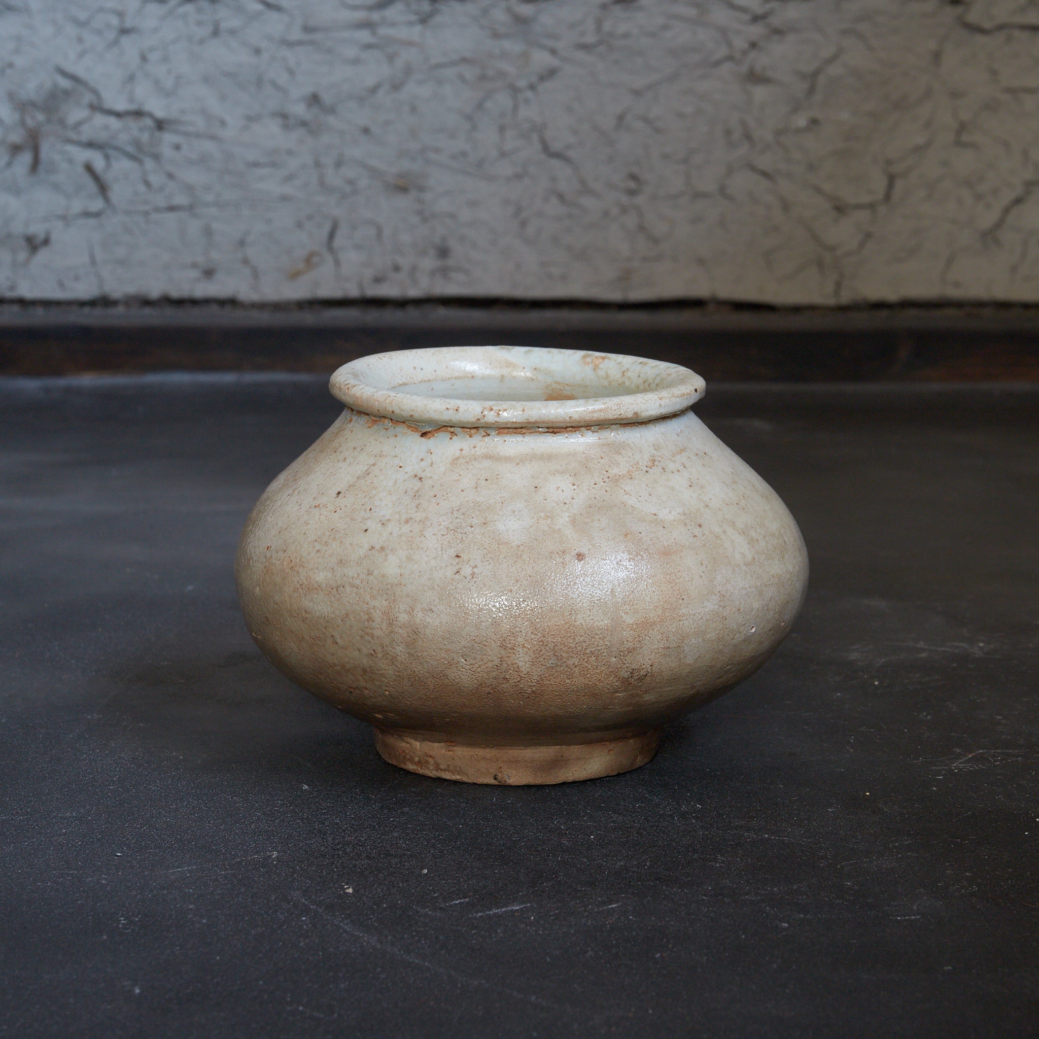 李朝 白磁 丸壺（1392–1897CE） | 入蘆花（ロカニイル）
