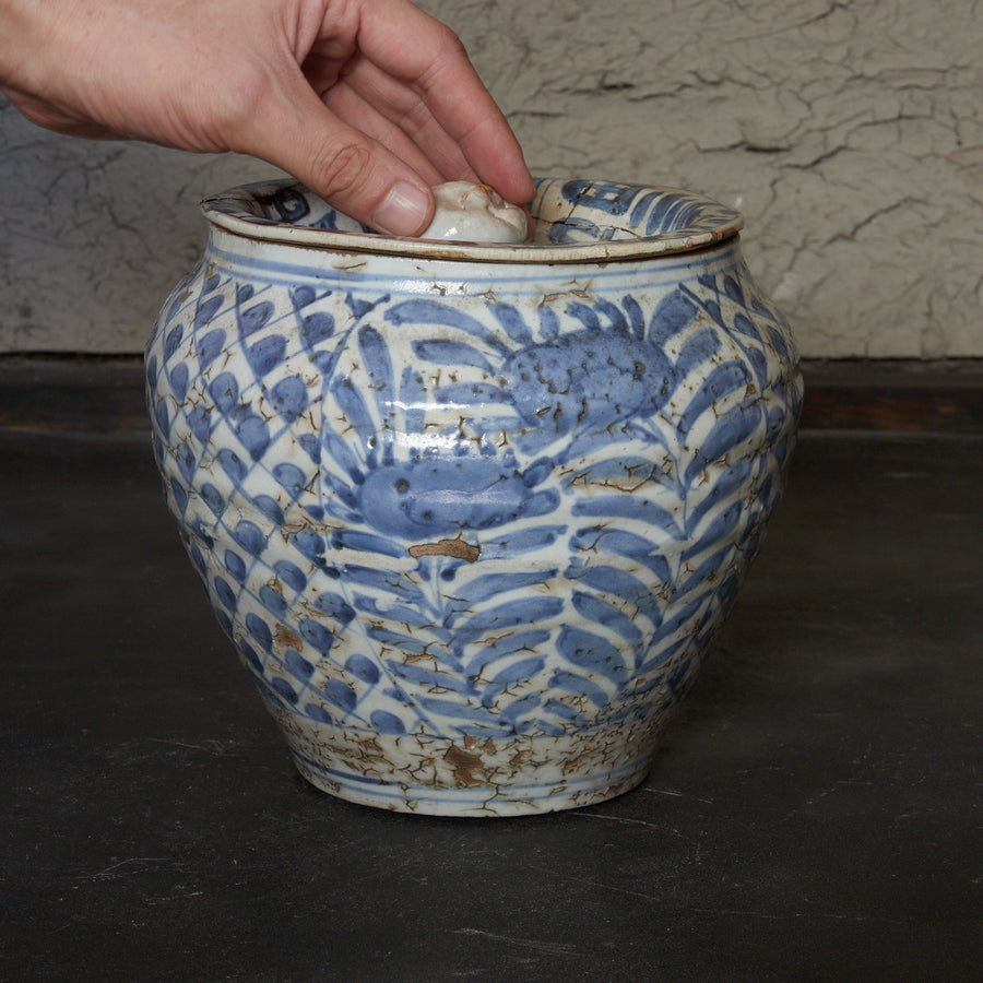 古染付 魚鱗花卉紋蓋罐 水指（明朝, 西元1368年–1644年）