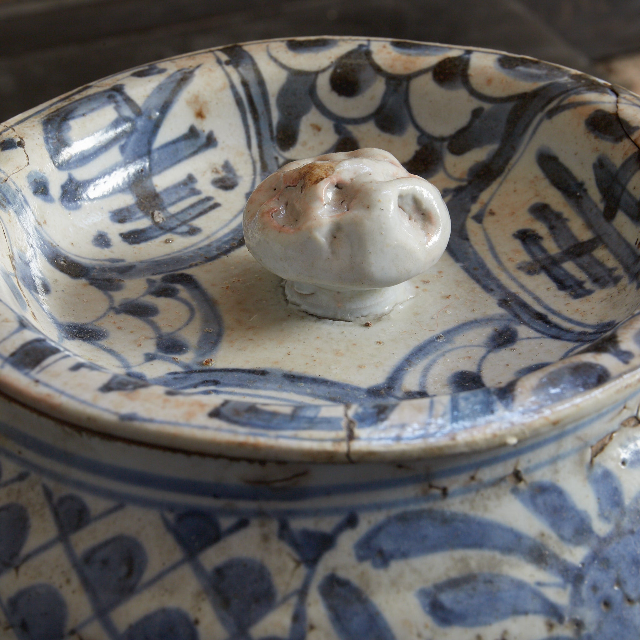 明代 古染付 魚鱗花卉文蓋壺 水指（1368–1644CE） | Detailansicht 21