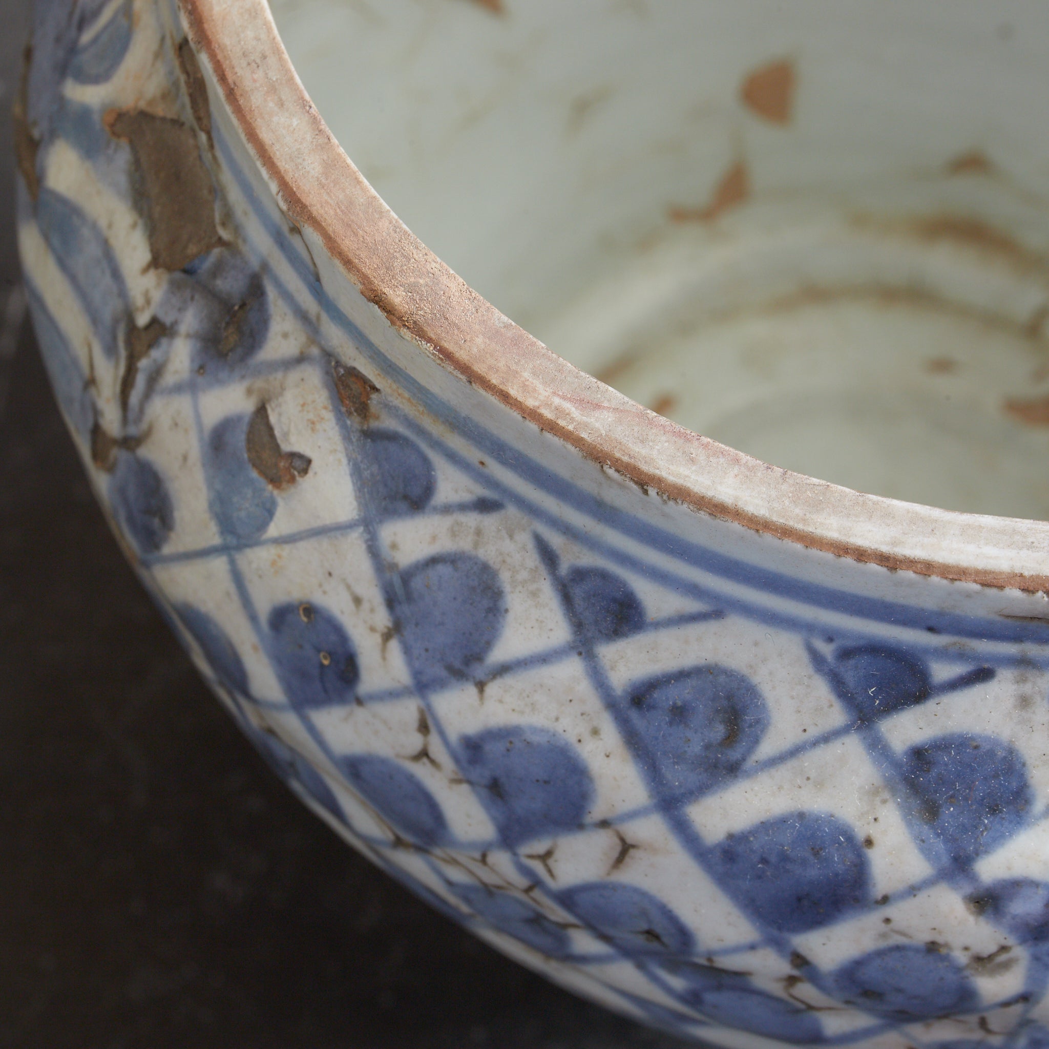 明代 古染付 魚鱗花卉文蓋壺 水指（1368–1644CE） | Detailansicht 23