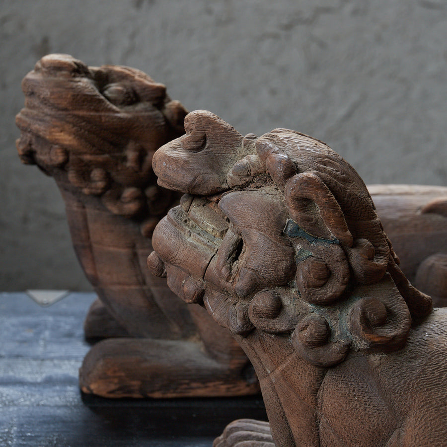 木造阿吽獅子像 一對（朝鮮王朝, 西元1392年–1897年）