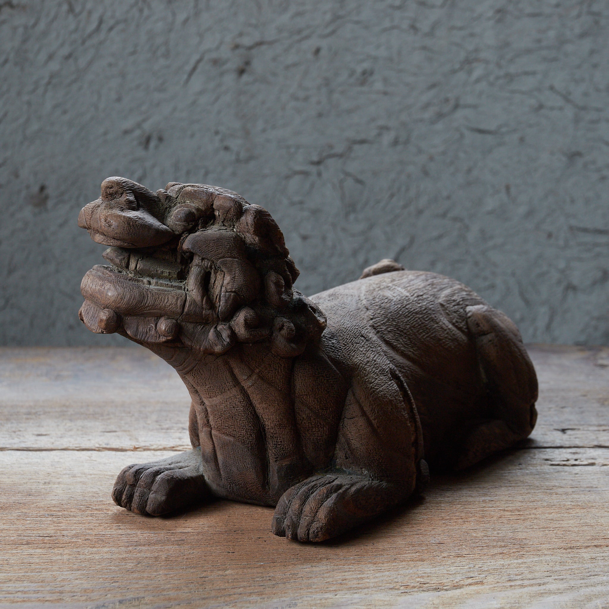 李朝 木造阿吽獅子像 一対（1392–1897CE） | 入蘆花（ロカニイル）
