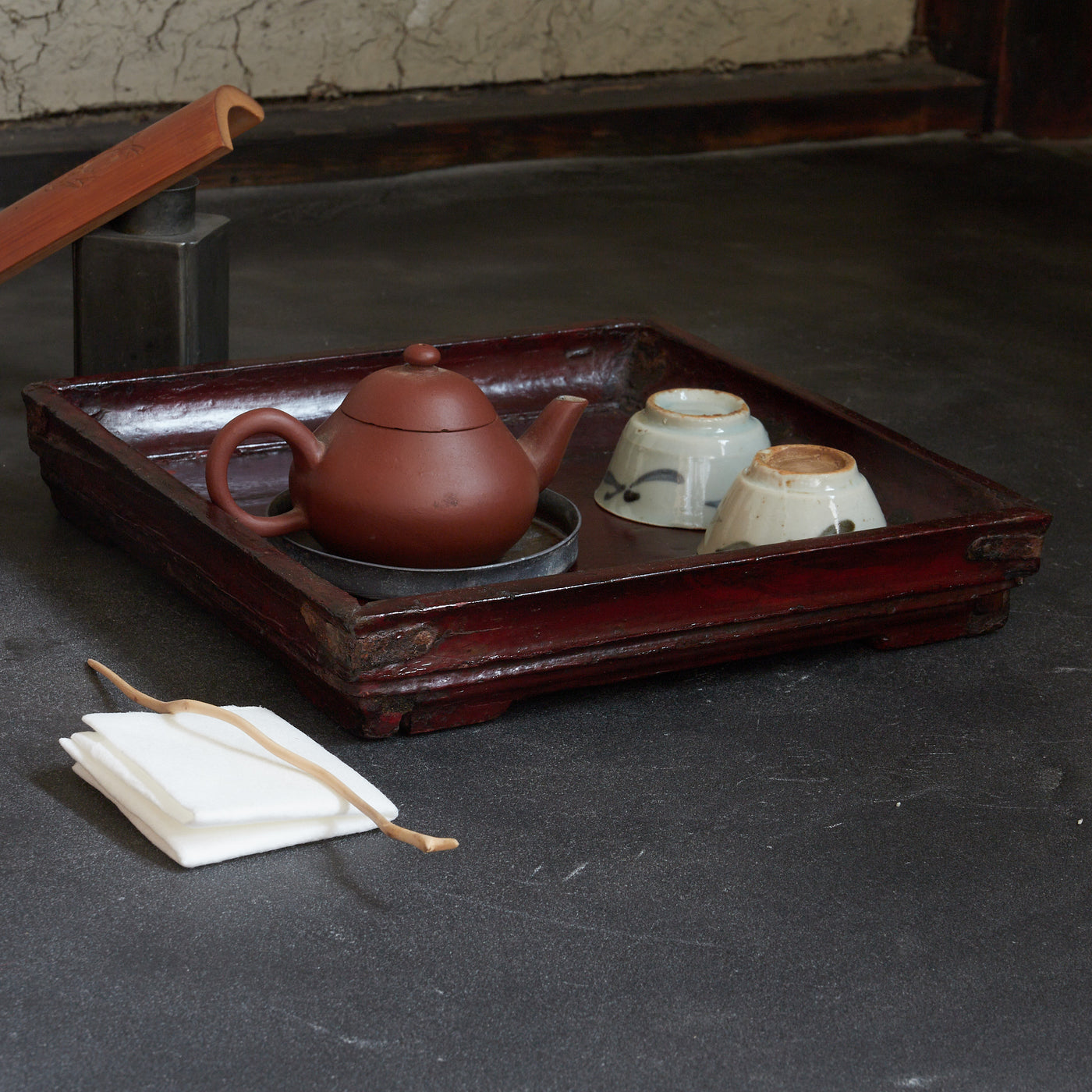 李朝 木地四方煎茶盆（1392–1897CE） – 盆