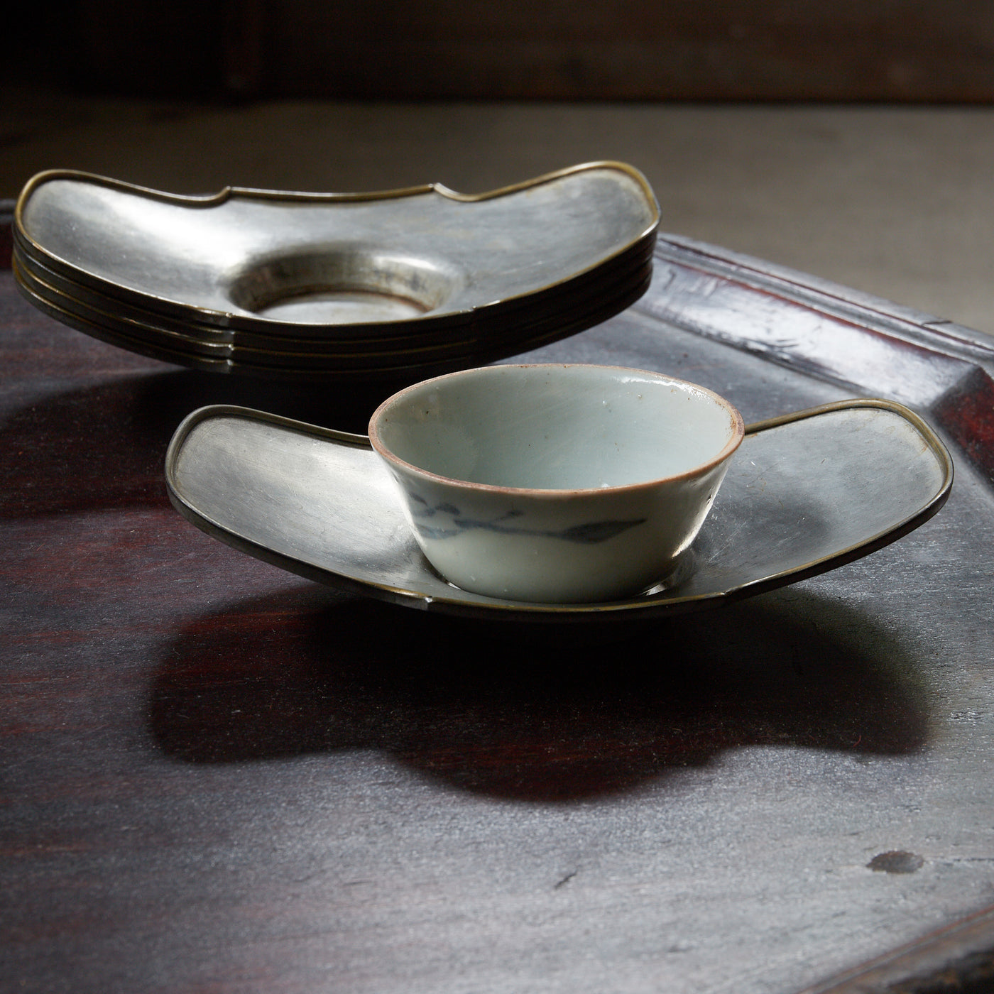 清代 古錫銅覆花弁形茶托 5客揃（1616–1911CE） – 茶托
