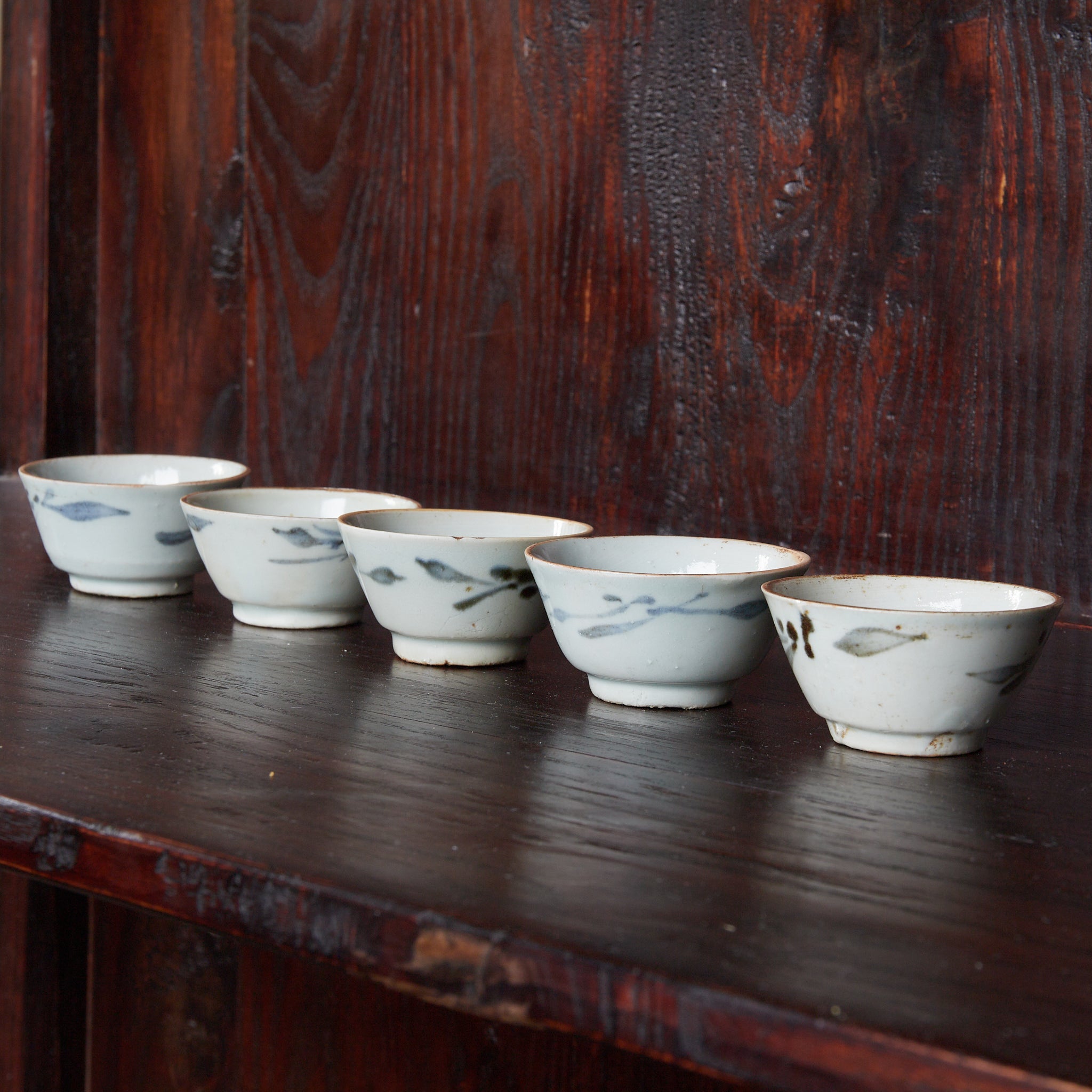 明代 古染付 草文煎茶碗 5客揃（1368–1644CE） – 煎茶碗