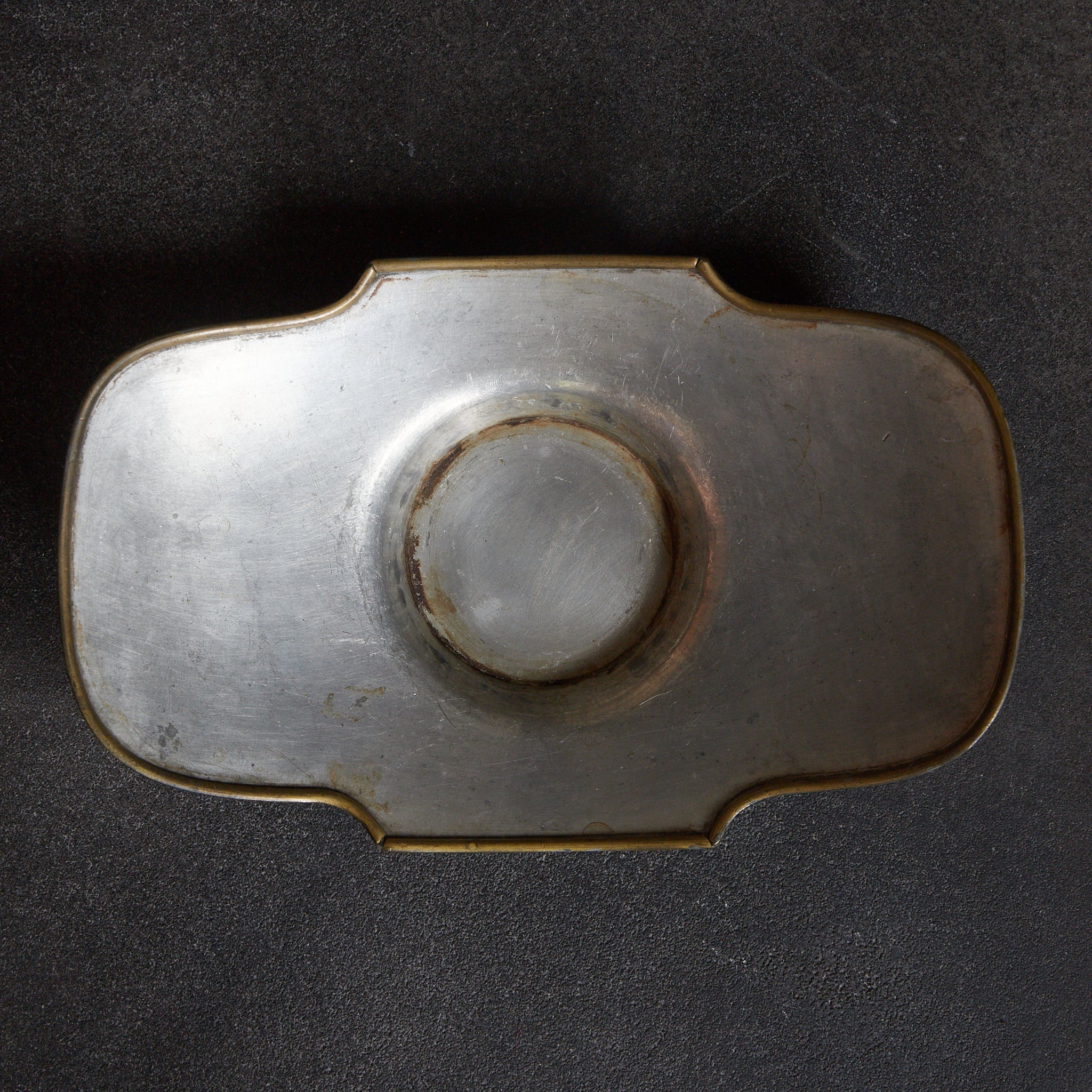 清代 古錫銅覆花弁形茶托 5客揃（1616–1911CE）｜詳細画像4