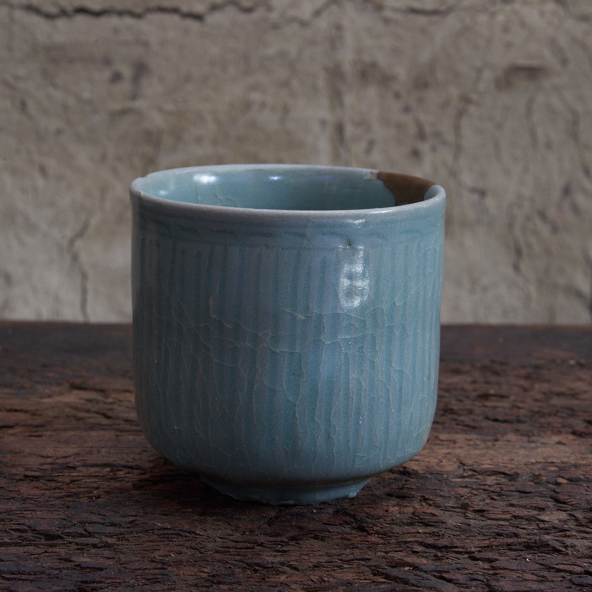 高麗時代 青磁筒形盞 木箱付（918–1392CE） | 入蘆花（ロカニイル）