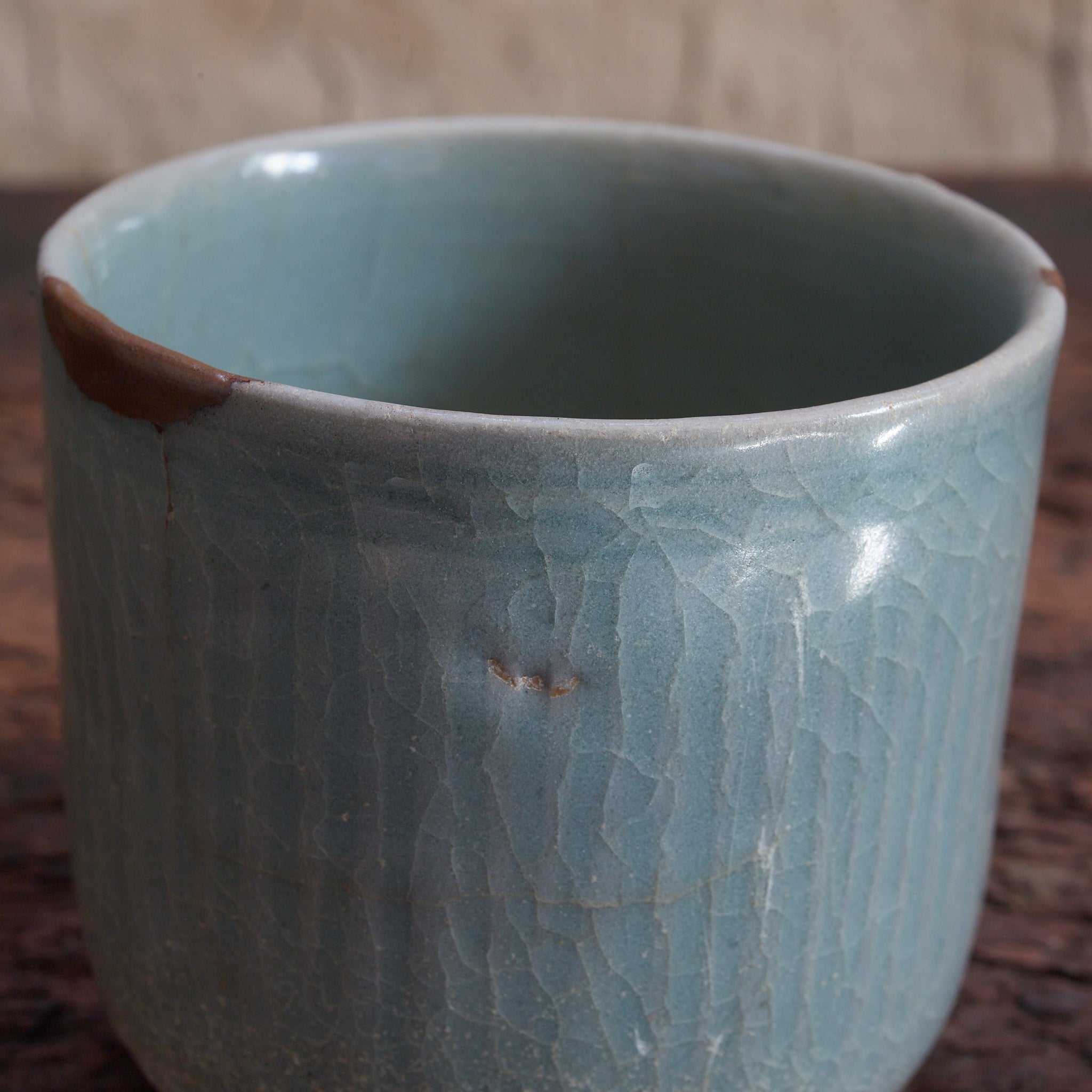 GOBELET CYLINDRIQUE, Céladon, Avec boîte en bois, Dynastie Goryeo (918–1392 apr. J.-C.) | Image de détail 14