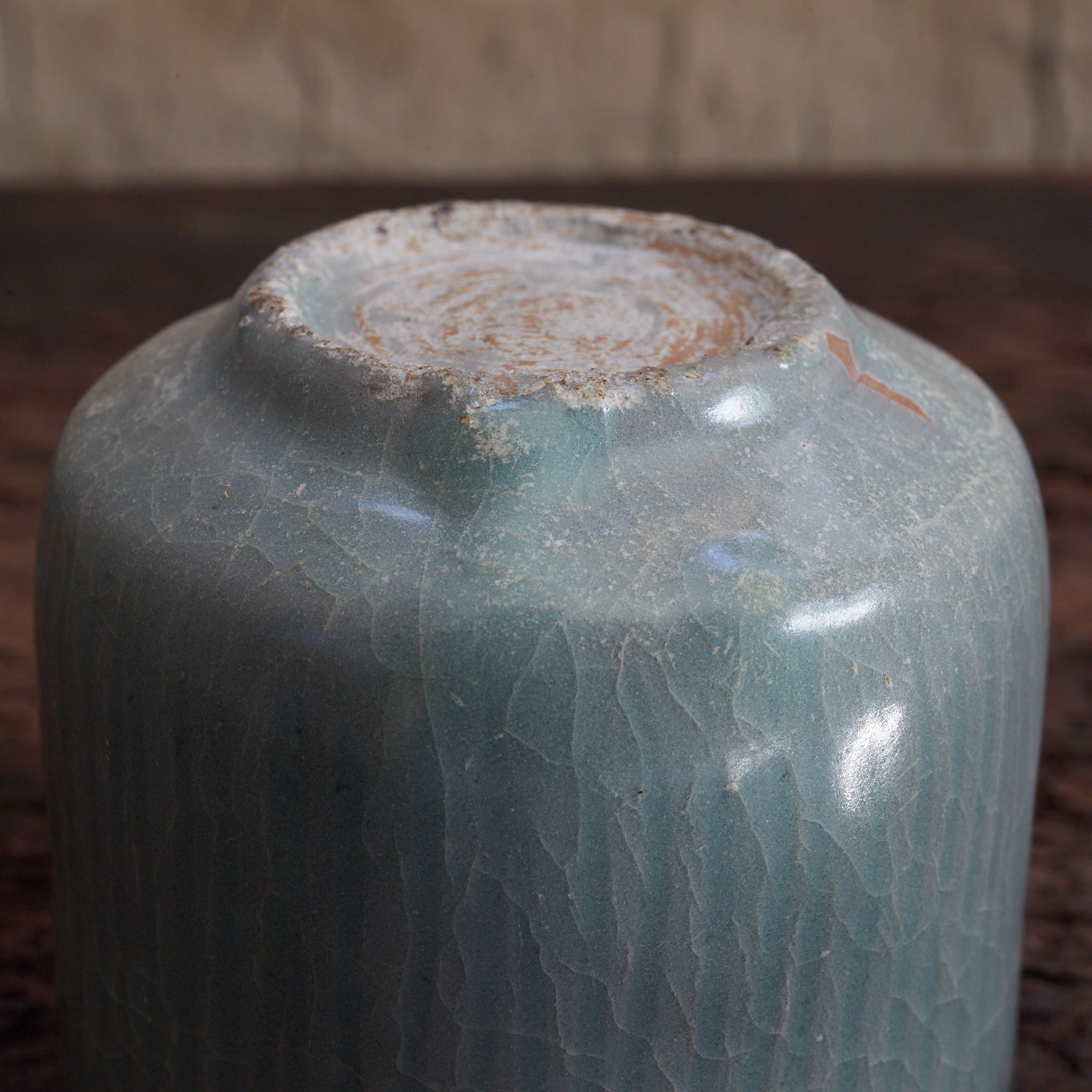 GOBELET CYLINDRIQUE, Céladon, Avec boîte en bois, Dynastie Goryeo (918–1392 apr. J.-C.) | Image de détail 17