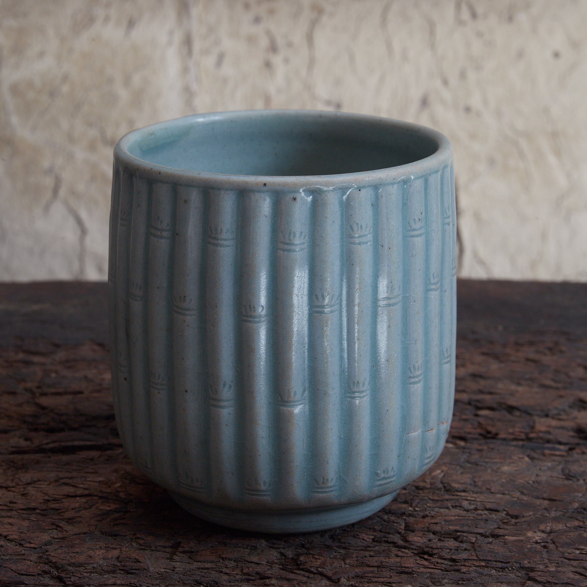CYLINDRICAL CUP, Celadon with relief-carved bamboo-joint pattern, With wooden box, Goryeo Dynasty (918–1392 CE) | Detail image 8
