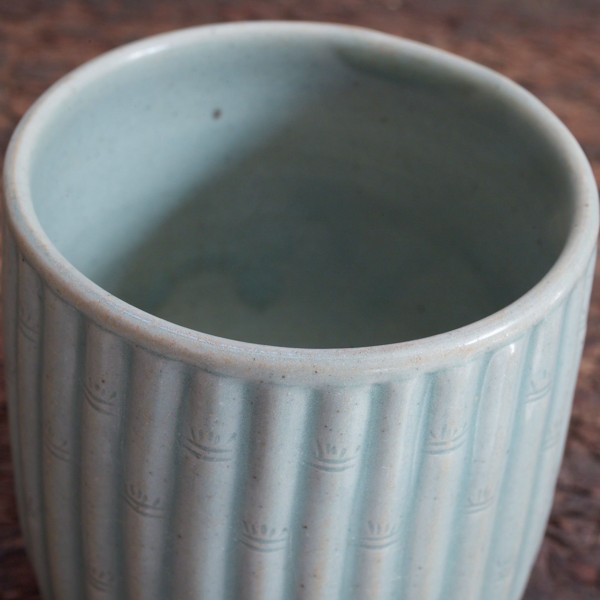 CYLINDRICAL CUP, Celadon with relief-carved bamboo-joint pattern, With wooden box, Goryeo Dynasty (918–1392 CE) | Detail image 14