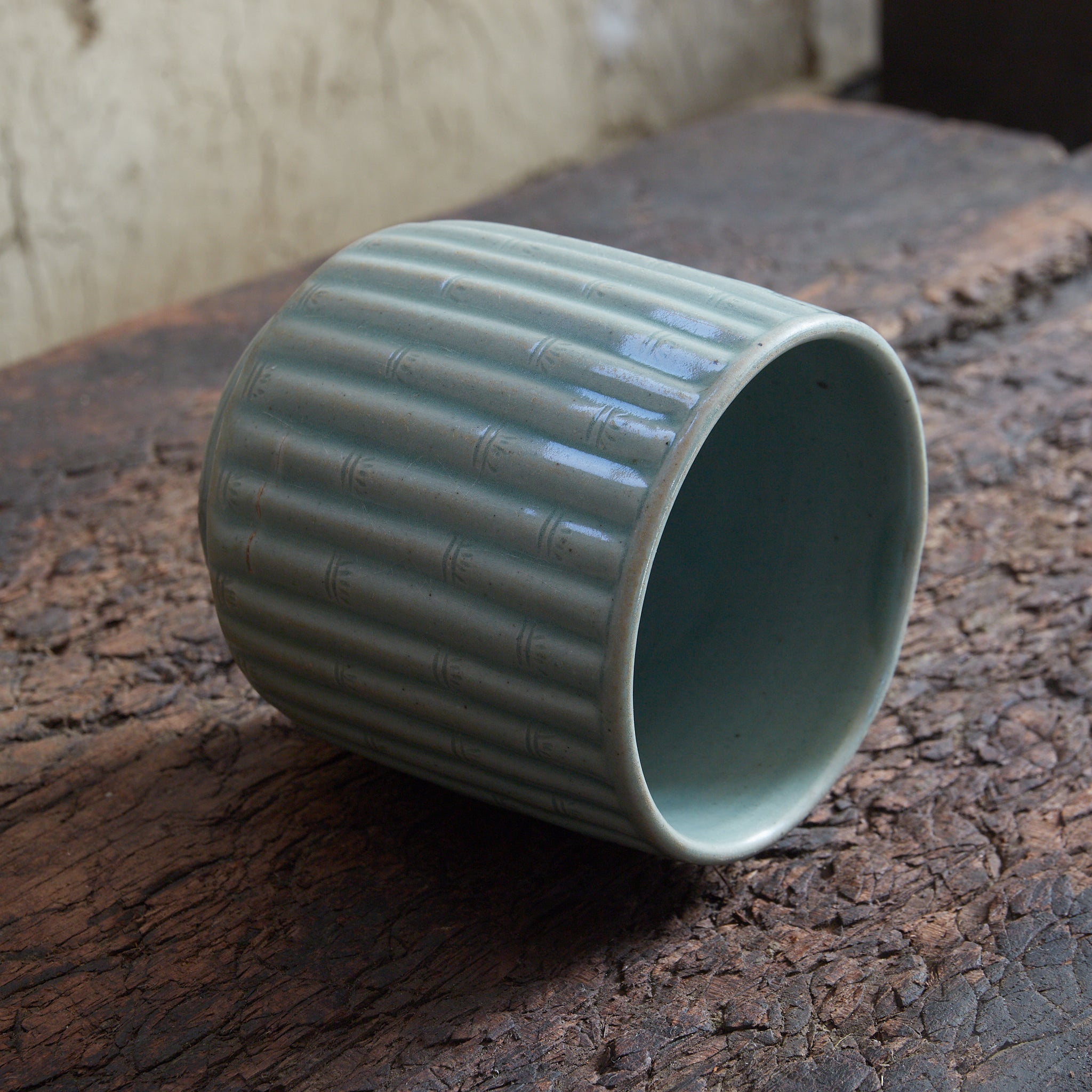 CYLINDRICAL CUP, Celadon with relief-carved bamboo-joint pattern, With wooden box, Goryeo Dynasty (918–1392 CE) | Detail image 18