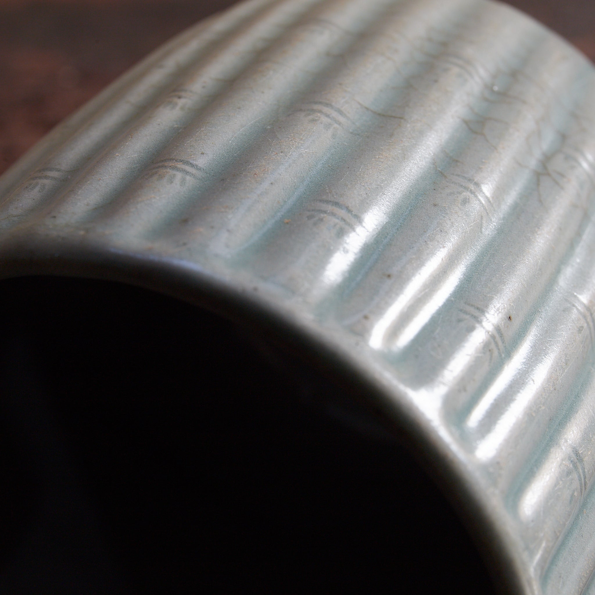 CYLINDRICAL CUP, Celadon with relief-carved bamboo-joint pattern, With wooden box, Goryeo Dynasty (918–1392 CE) | Detail image 23