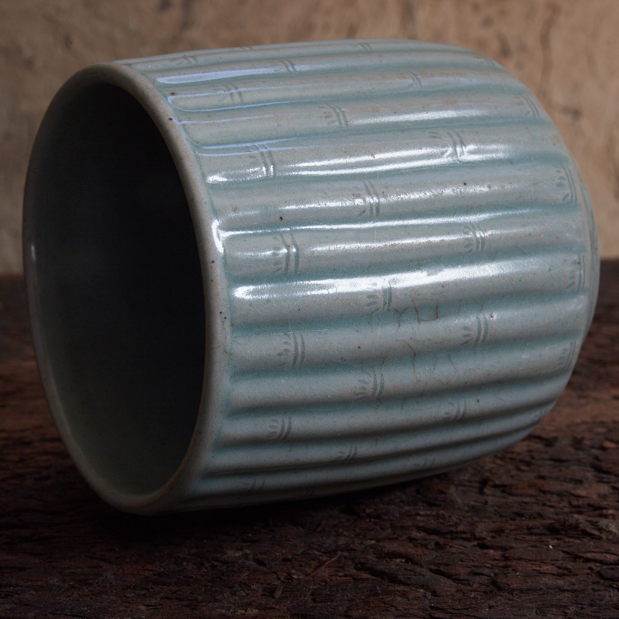 CYLINDRICAL CUP, Celadon with relief-carved bamboo-joint pattern, With wooden box, Goryeo Dynasty (918–1392 CE) | Detail image 30