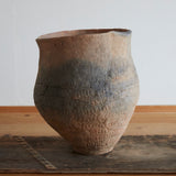 Jomon pottery Deep bowl-shaped pottery a Jomon period/10000-300BCE